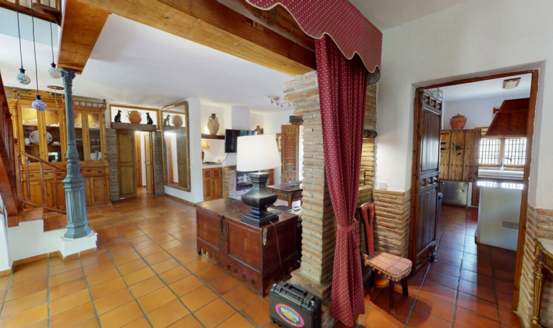 Resale - House -
Sayalonga