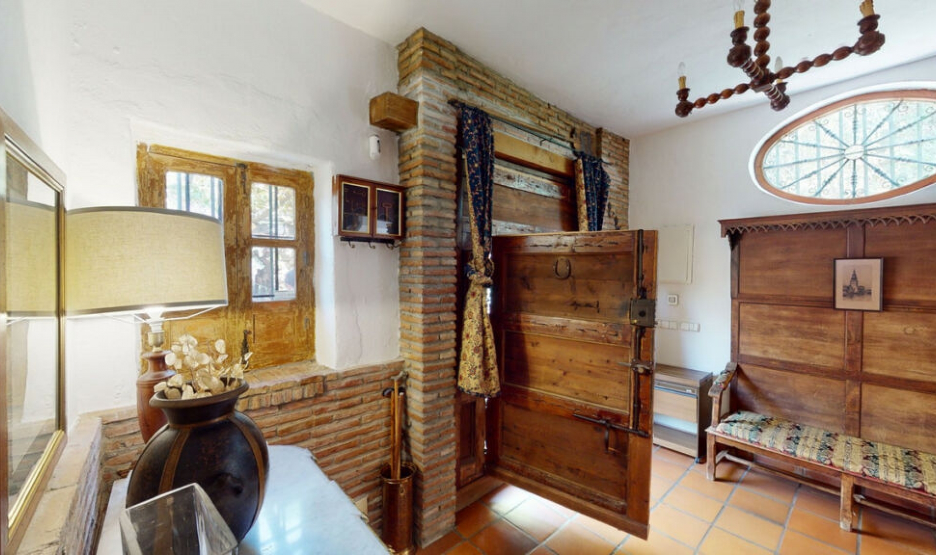 Resale - House -
Sayalonga