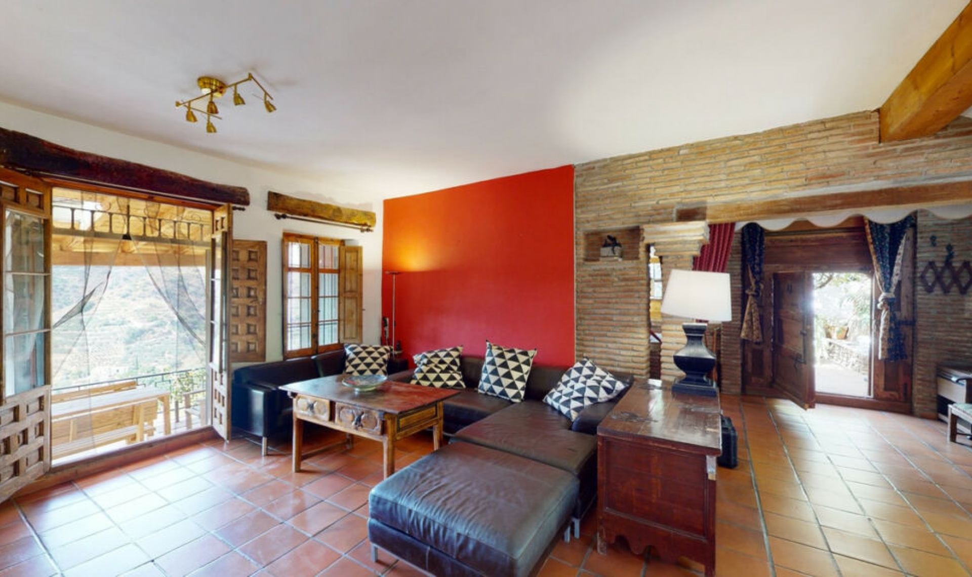 Resale - House -
Sayalonga