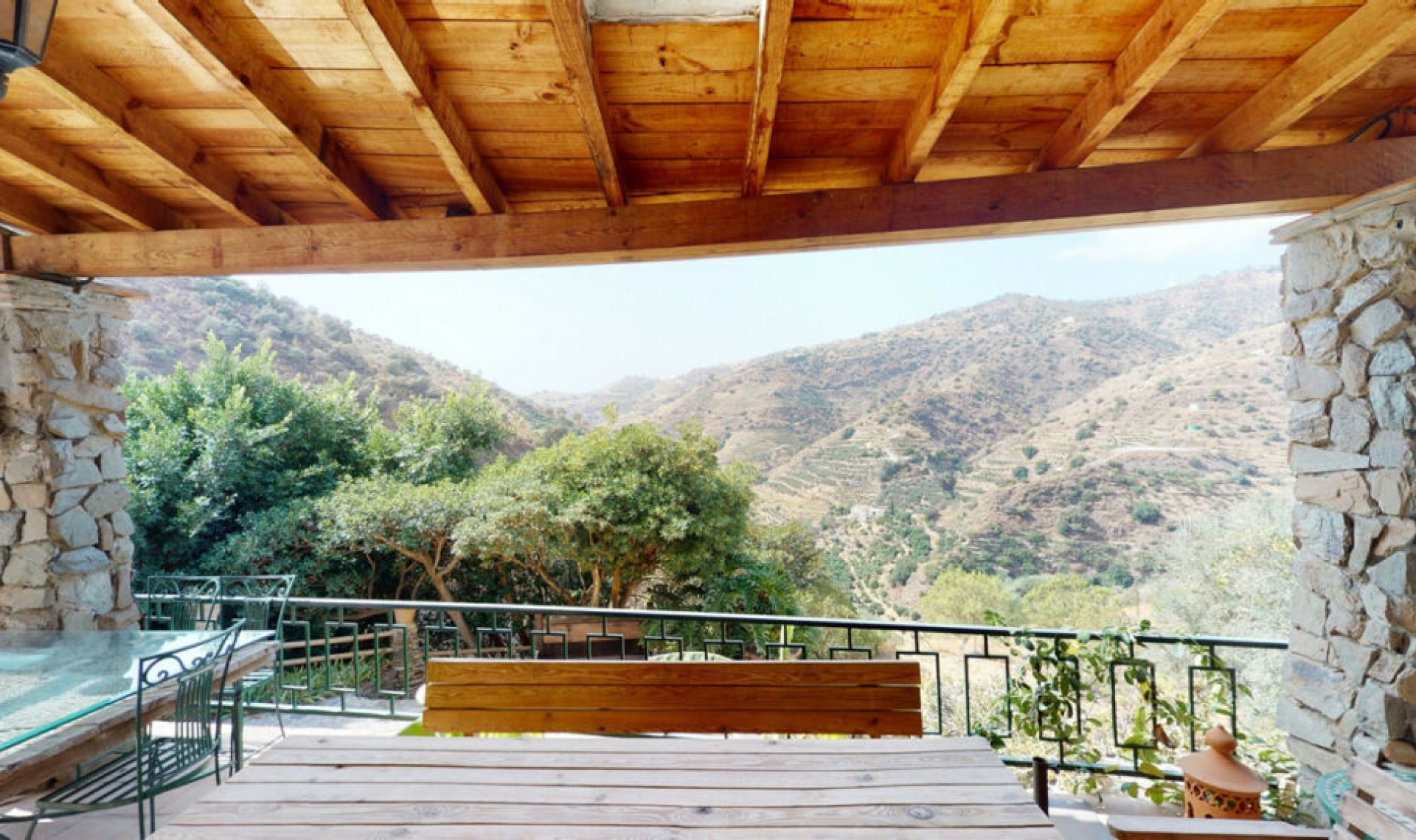 Resale - House -
Sayalonga