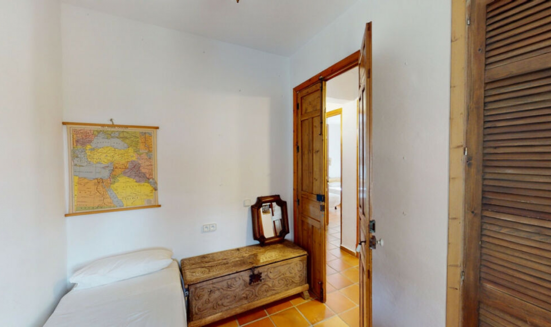 Resale - House -
Sayalonga