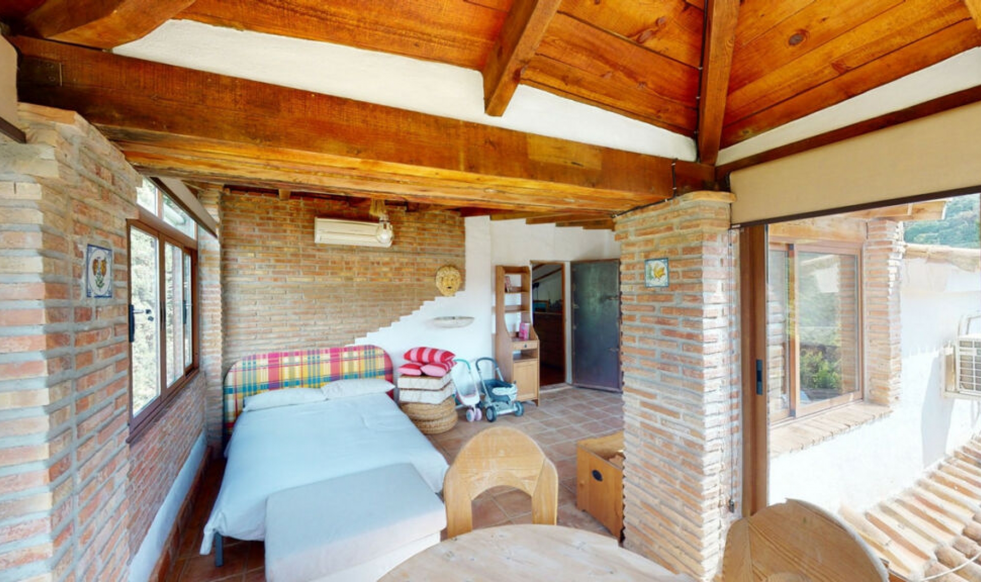 Resale - House -
Sayalonga