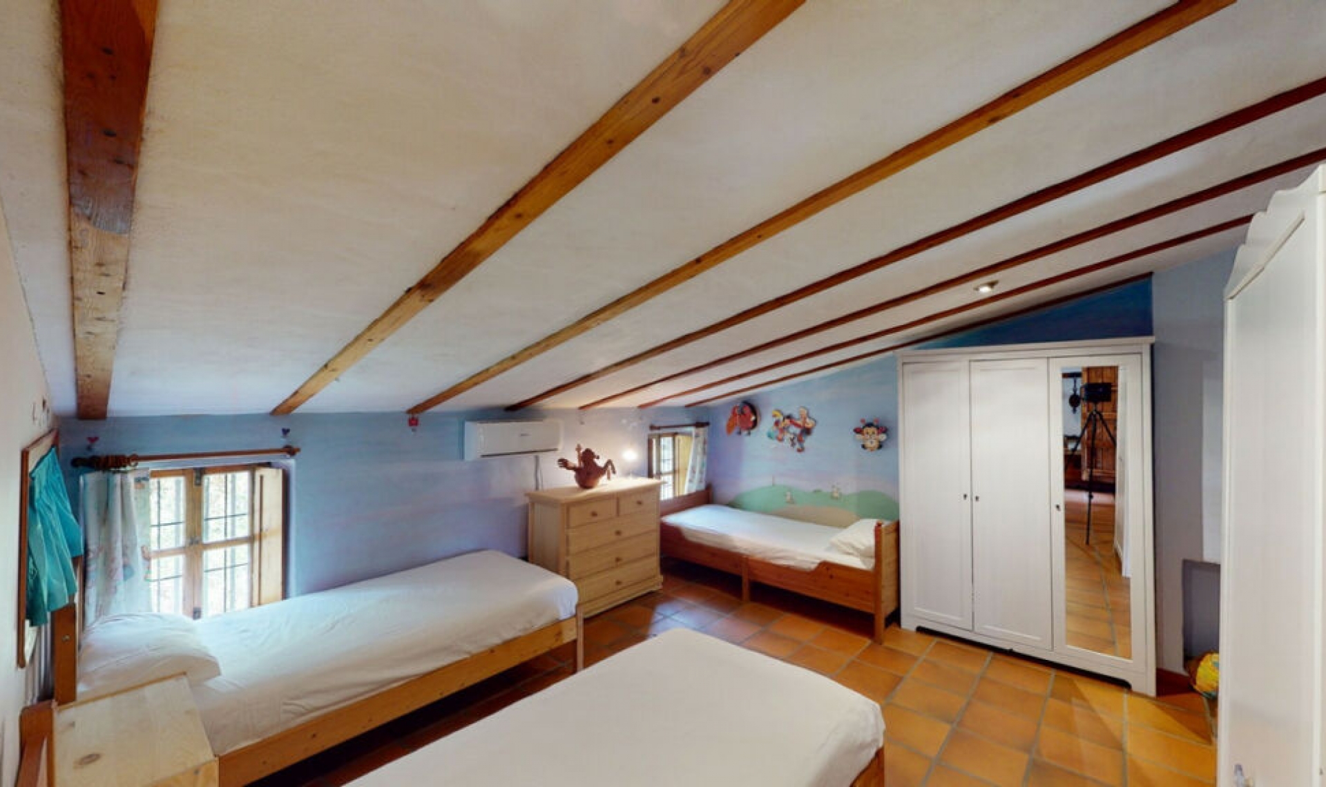 Resale - House -
Sayalonga