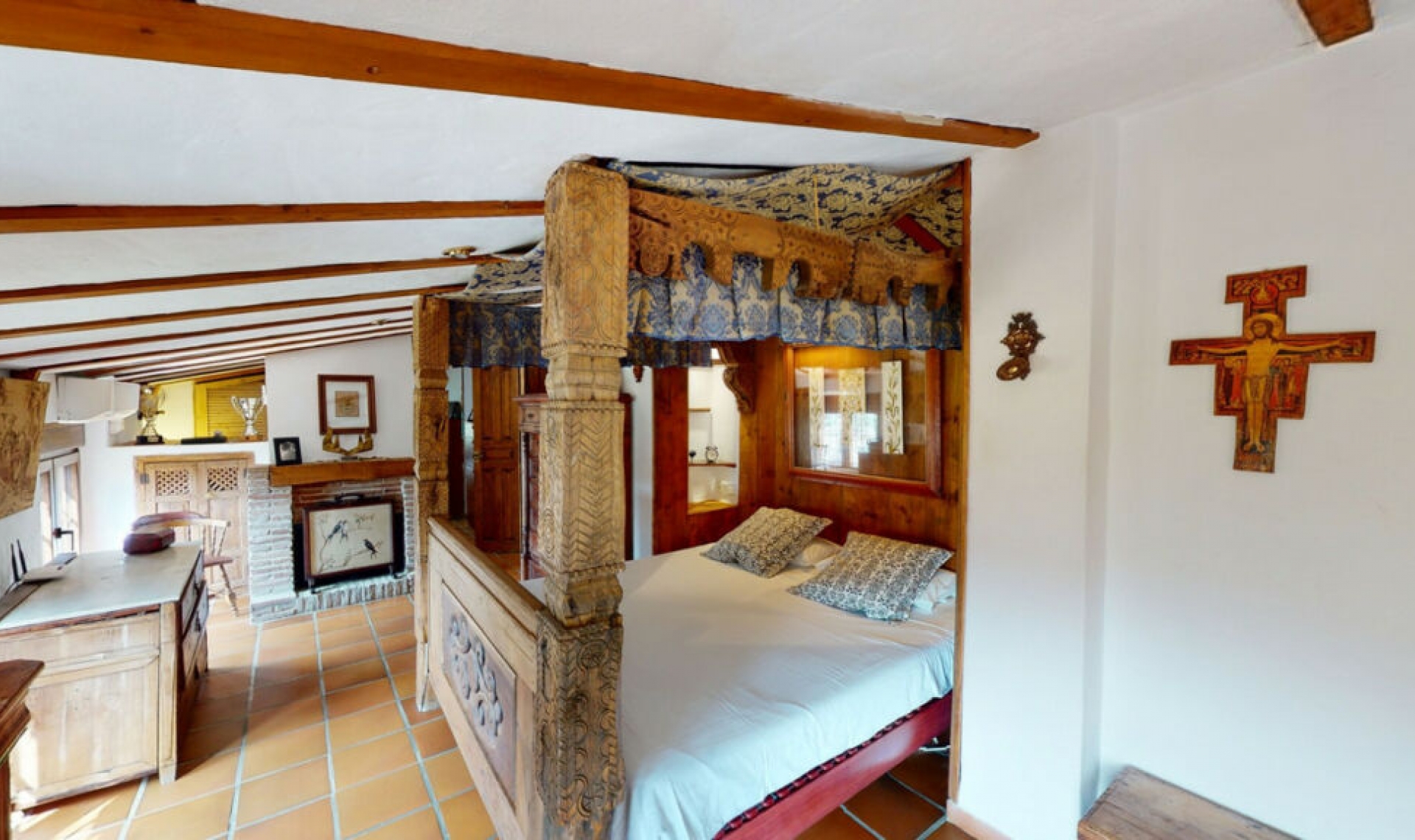 Resale - House -
Sayalonga