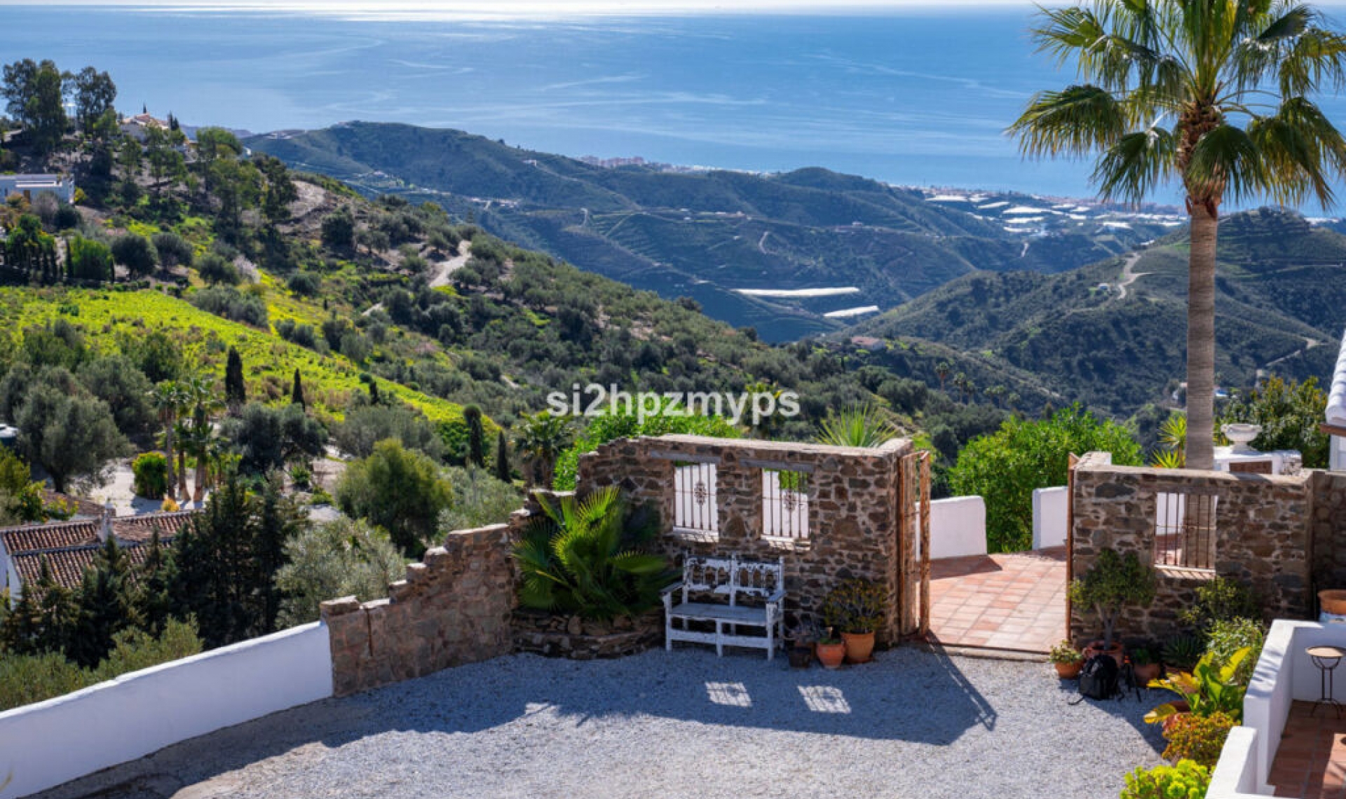 Resale - House -
Sayalonga