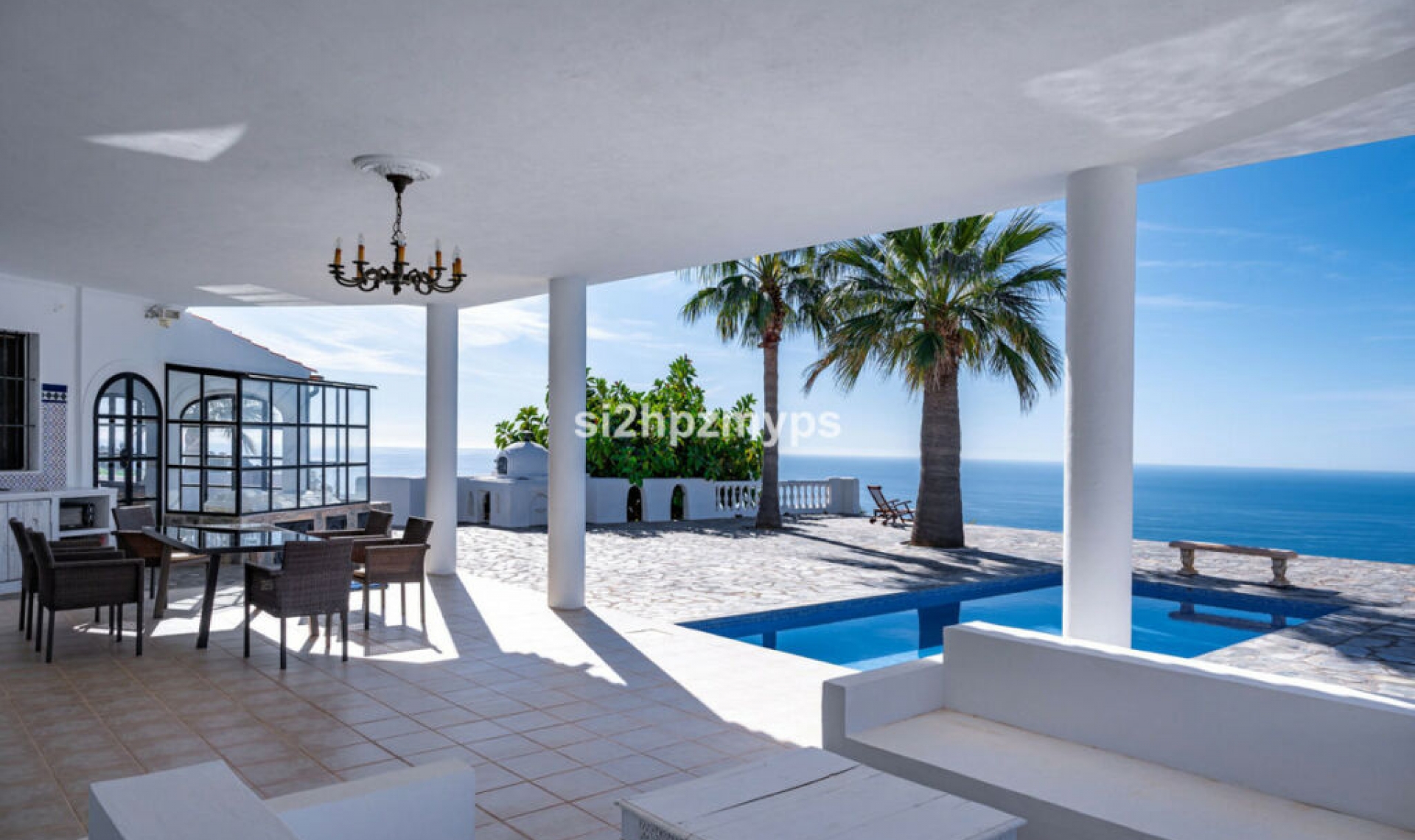 Resale - House -
Sayalonga