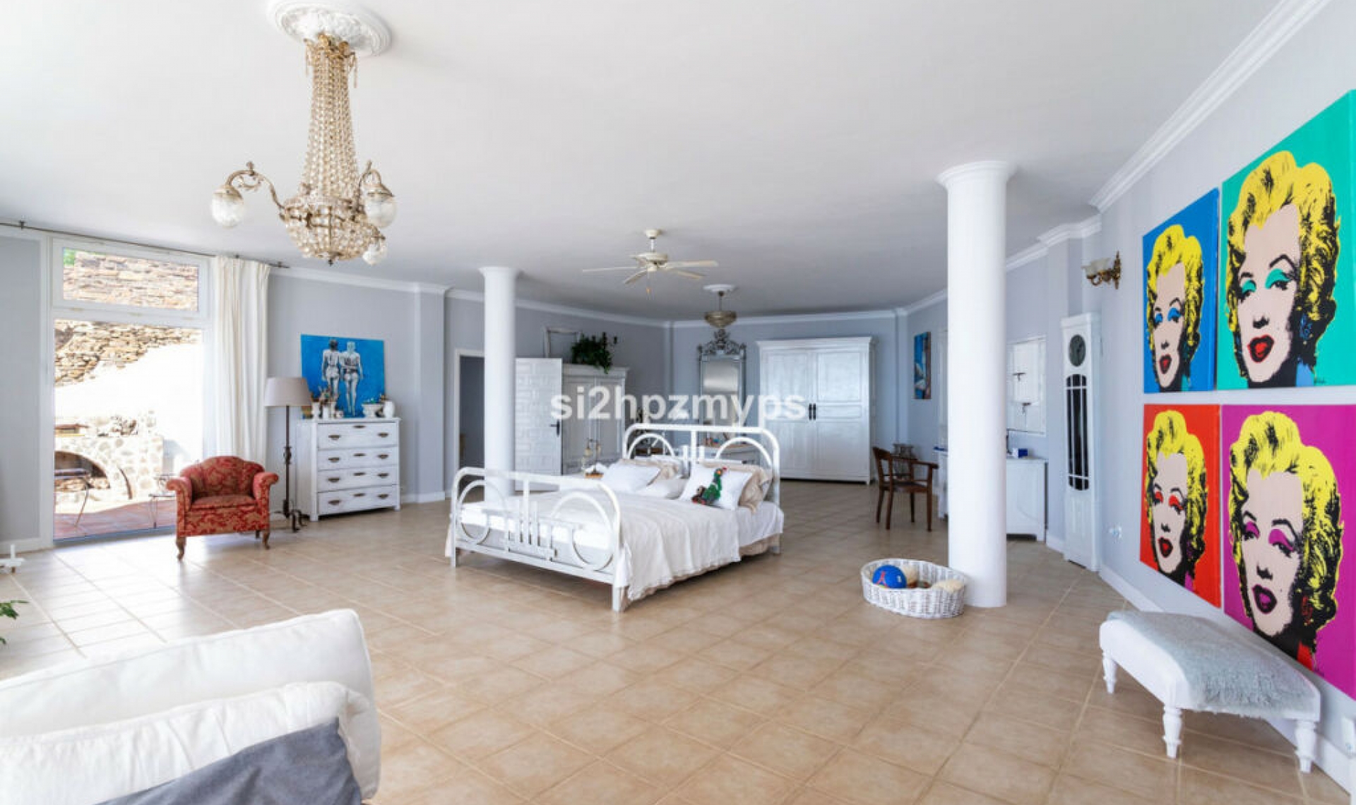 Resale - House -
Sayalonga