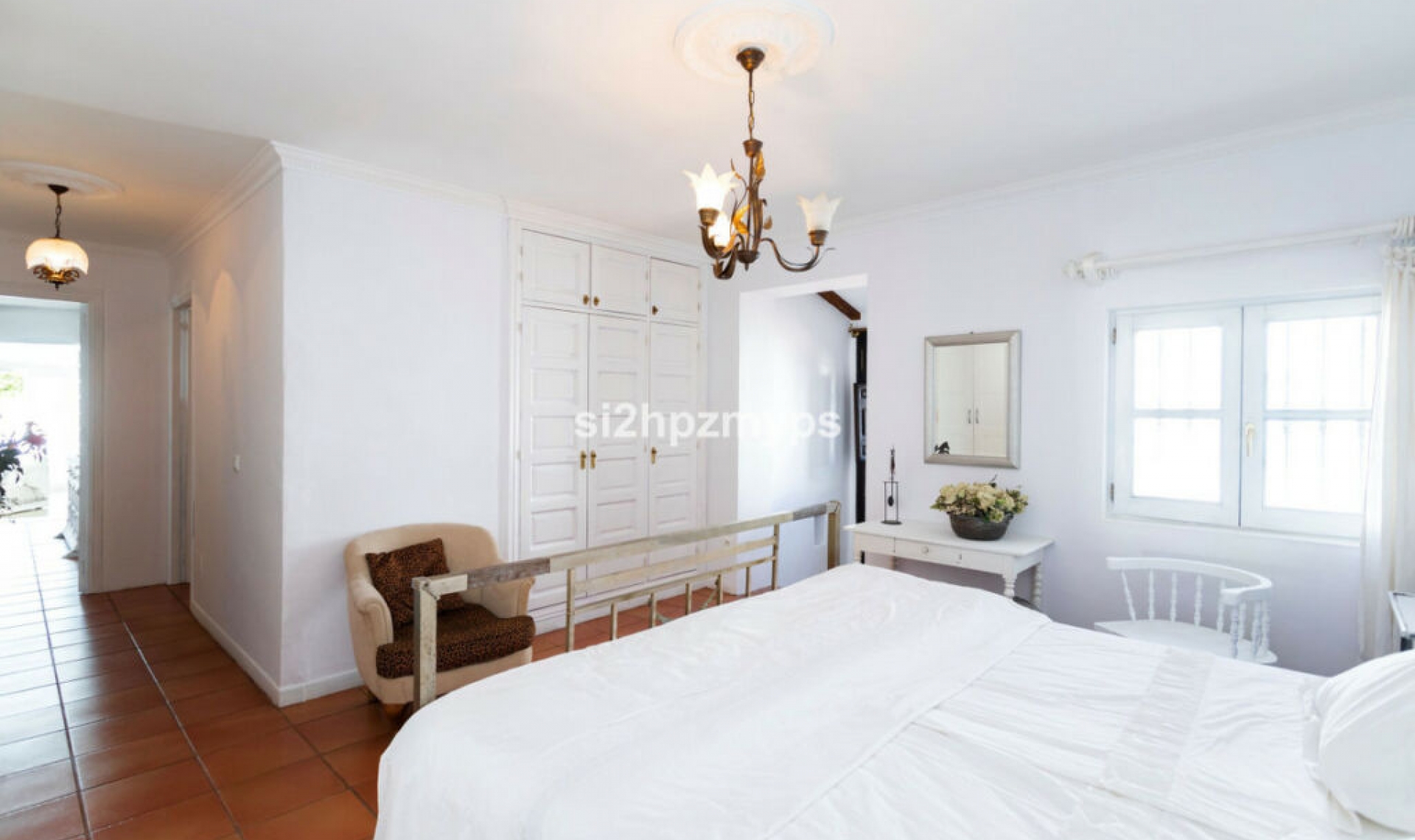 Resale - House -
Sayalonga