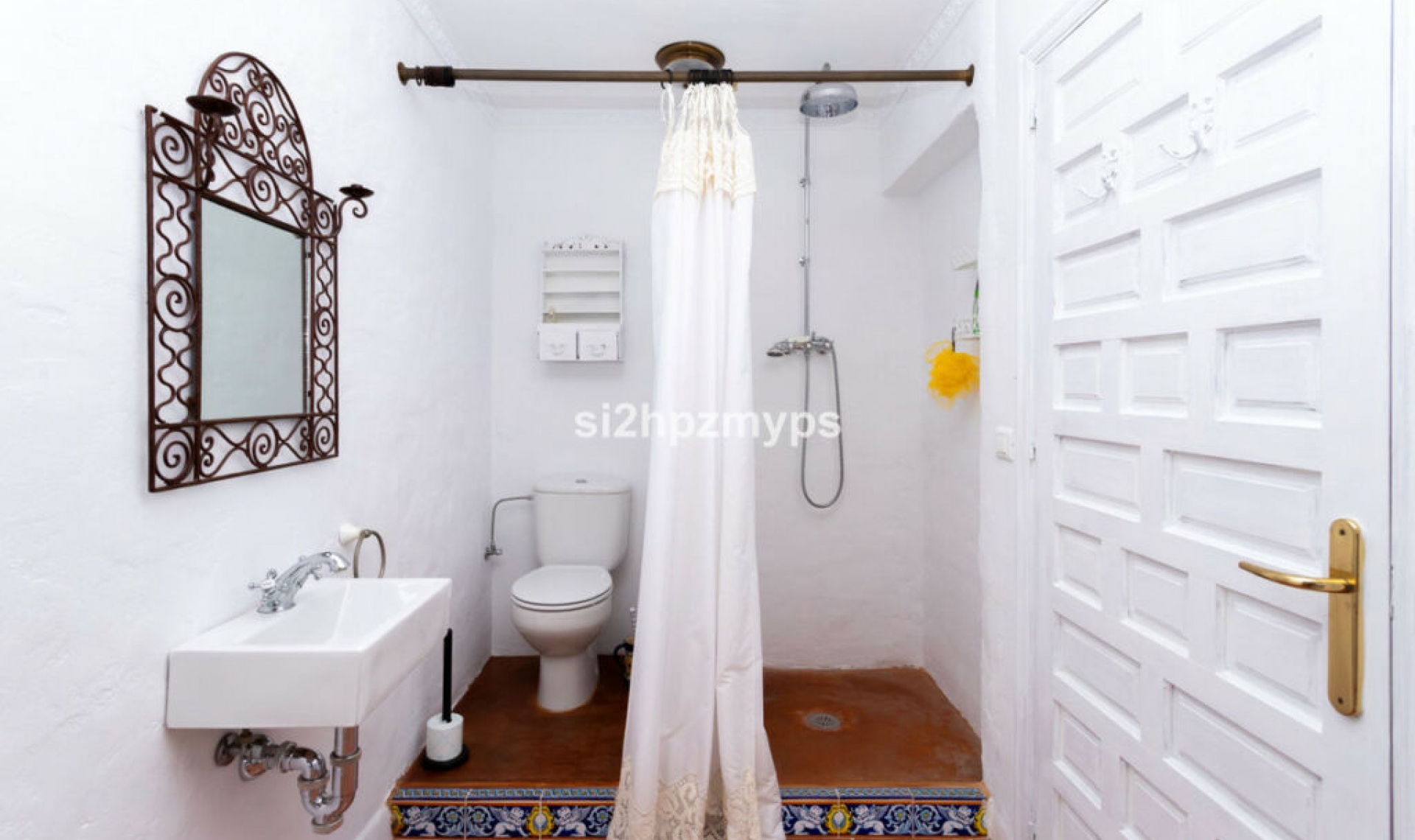 Resale - House -
Sayalonga