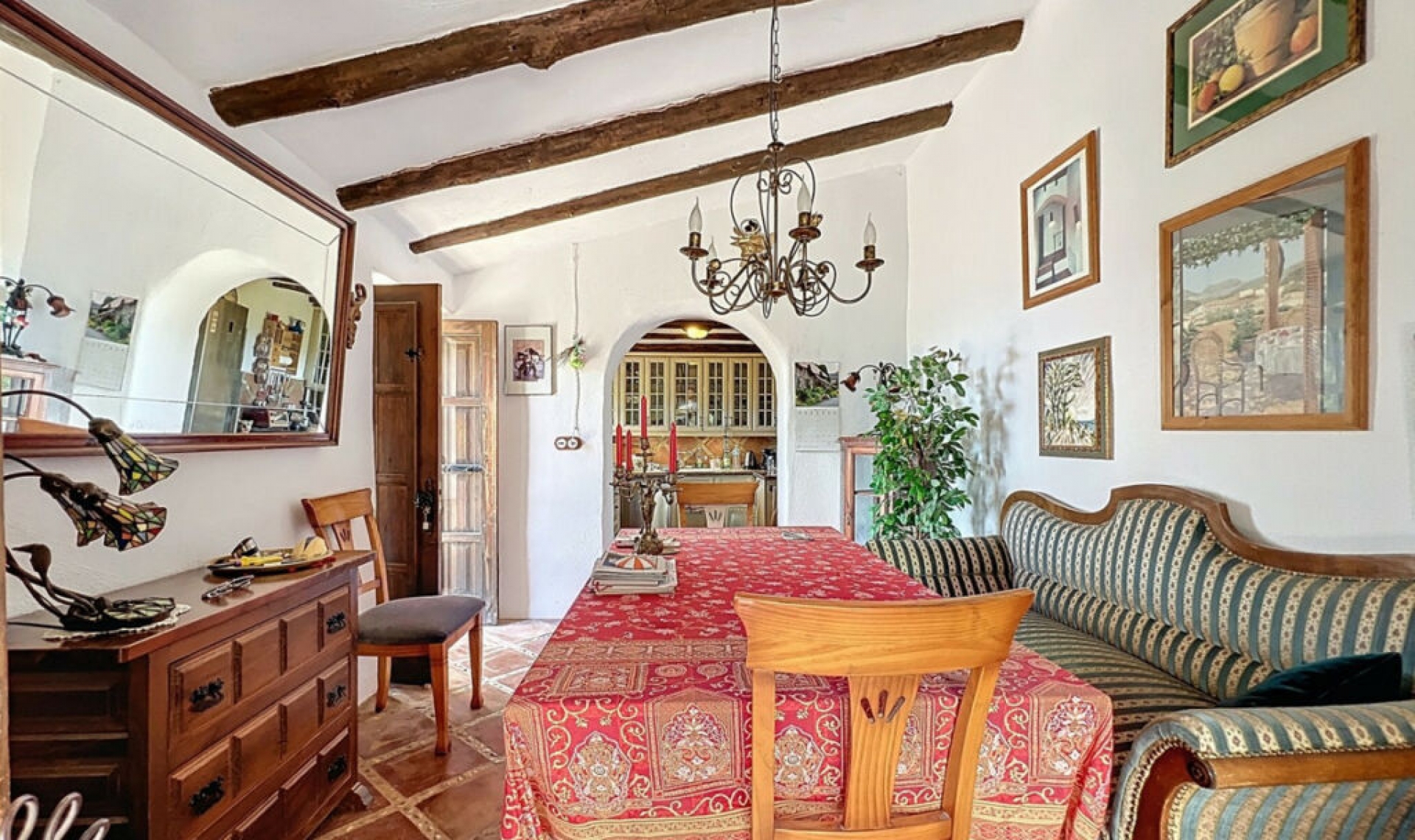 Resale - House -
Sayalonga