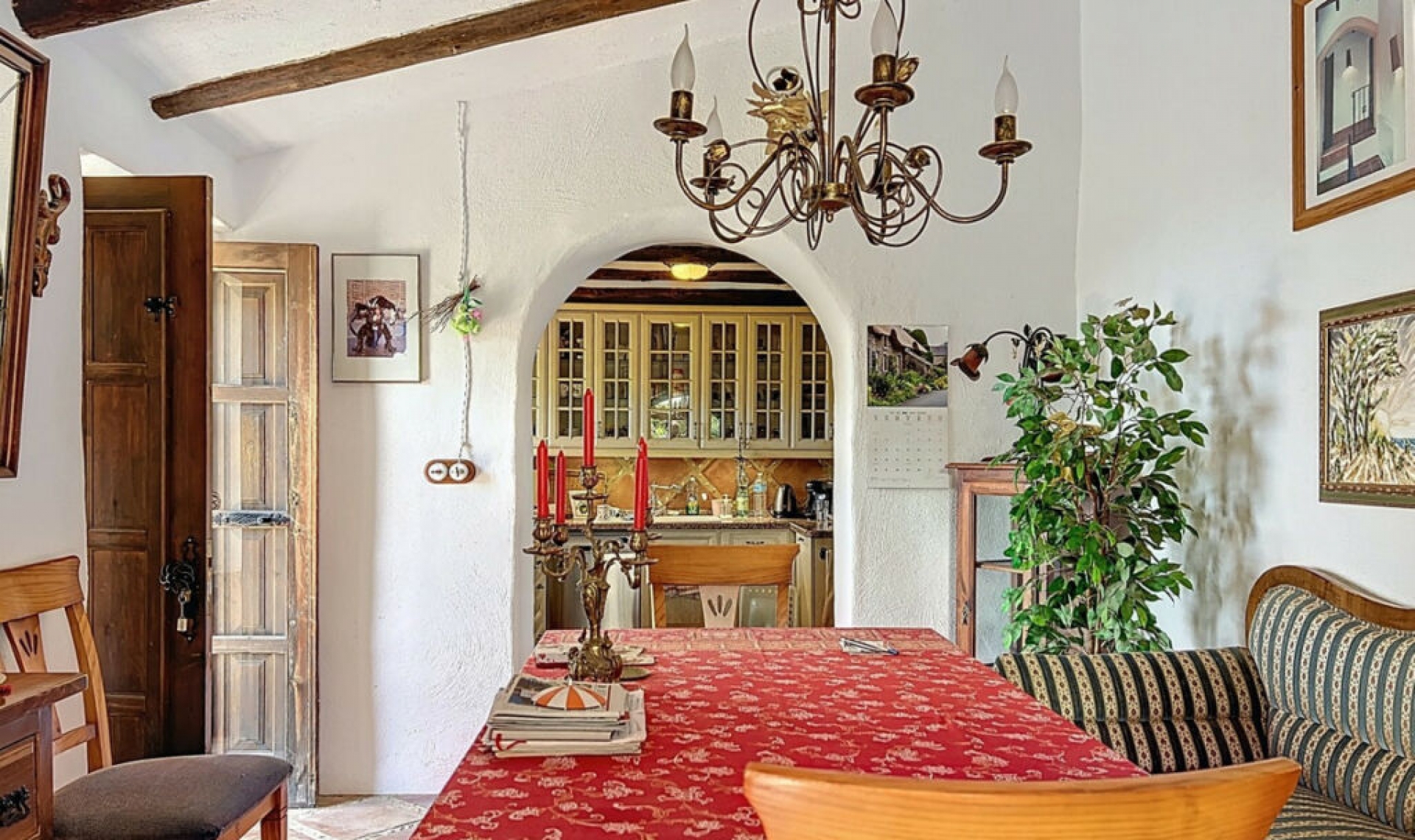 Resale - House -
Sayalonga