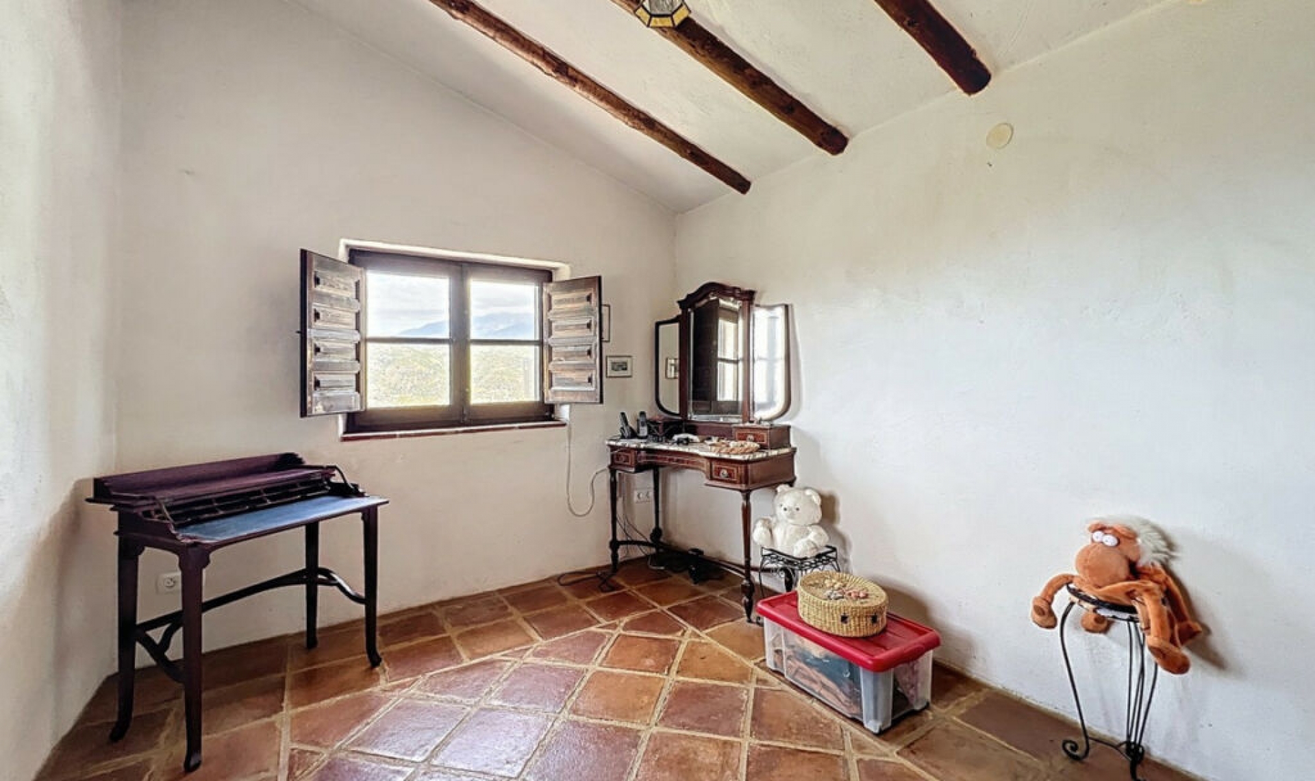 Resale - House -
Sayalonga