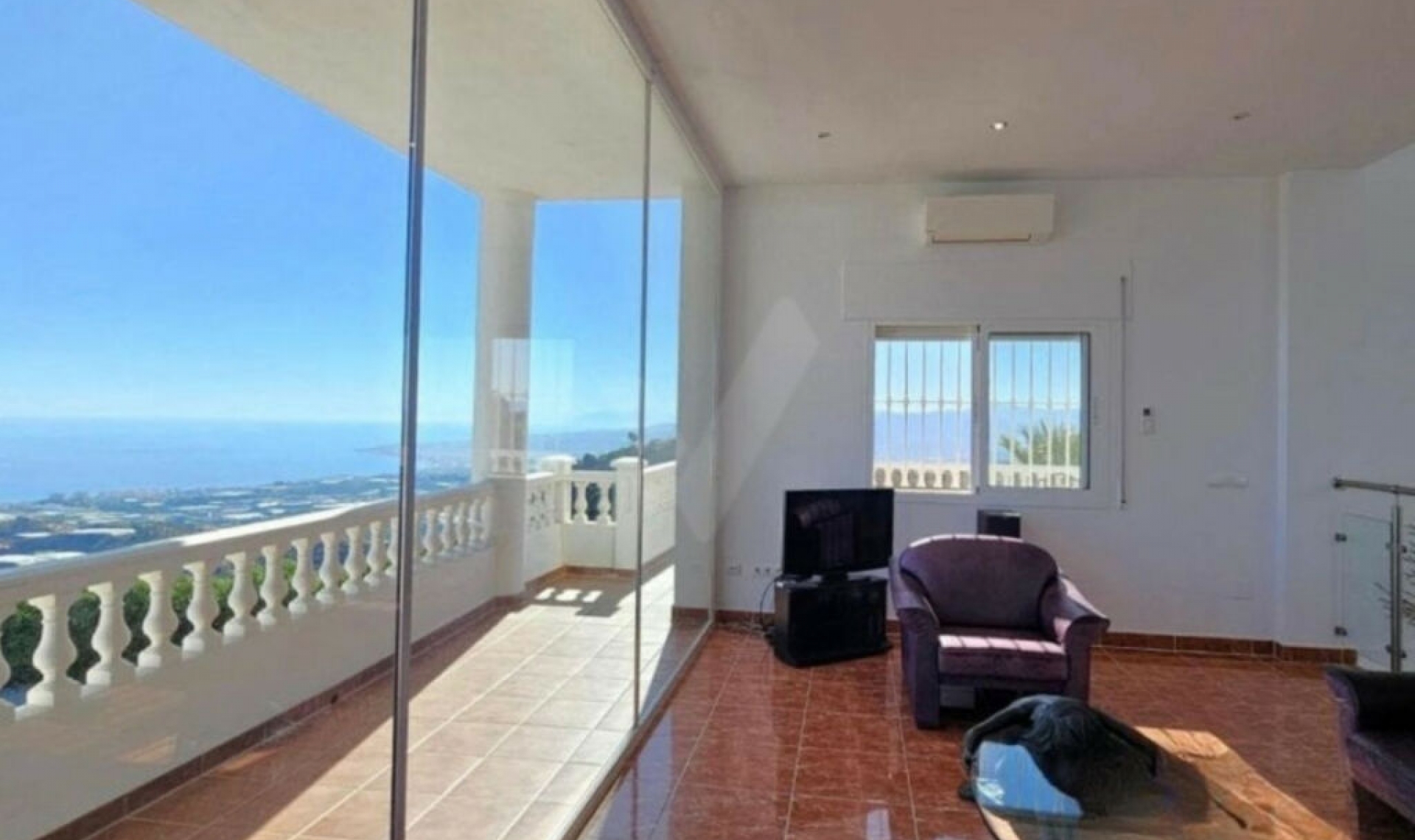 Resale - House -
Sayalonga