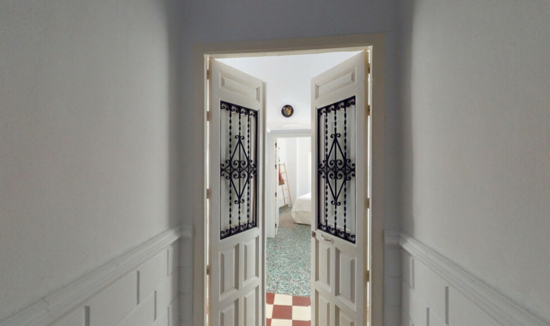 Resale - House -
Sedella