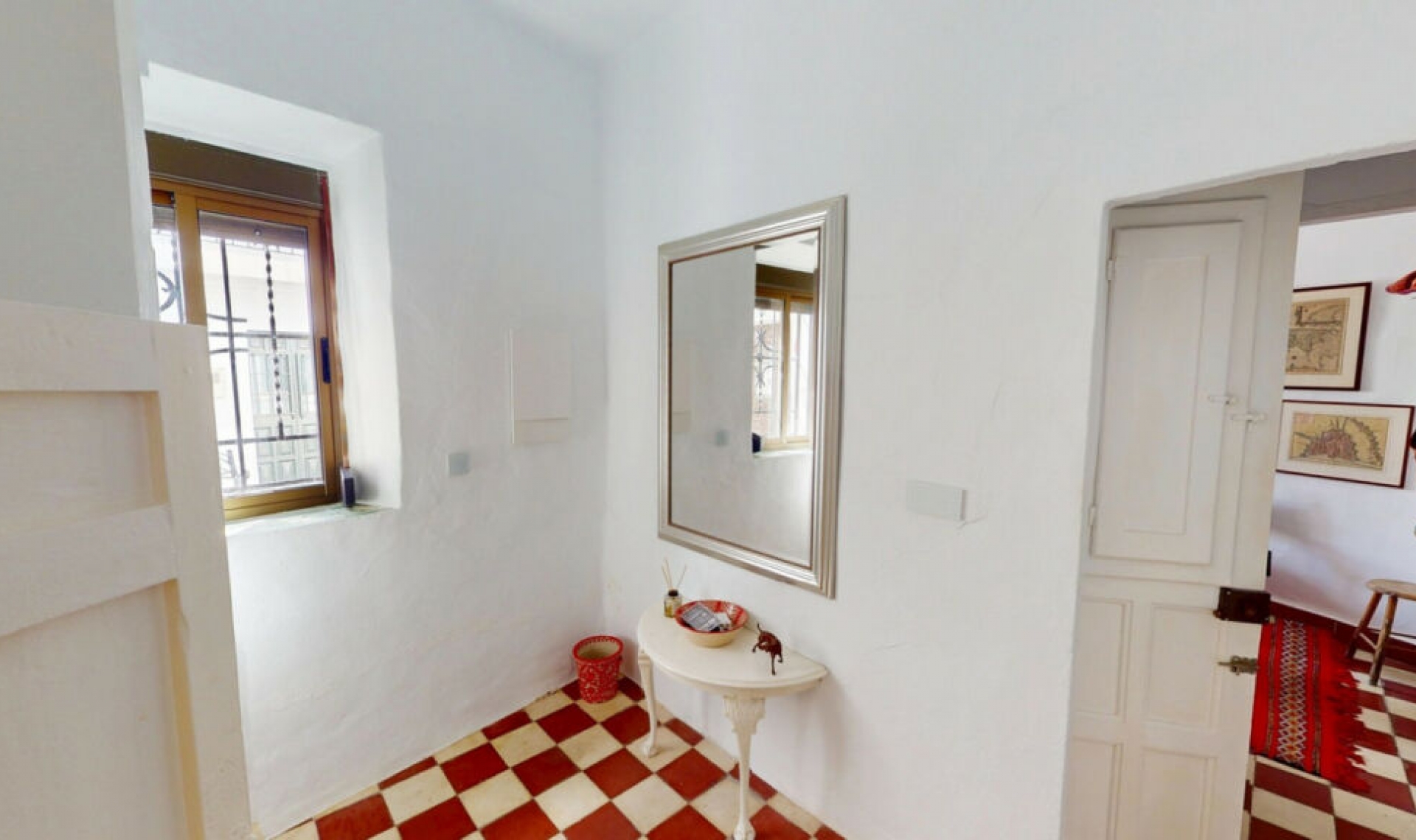 Resale - House -
Sedella