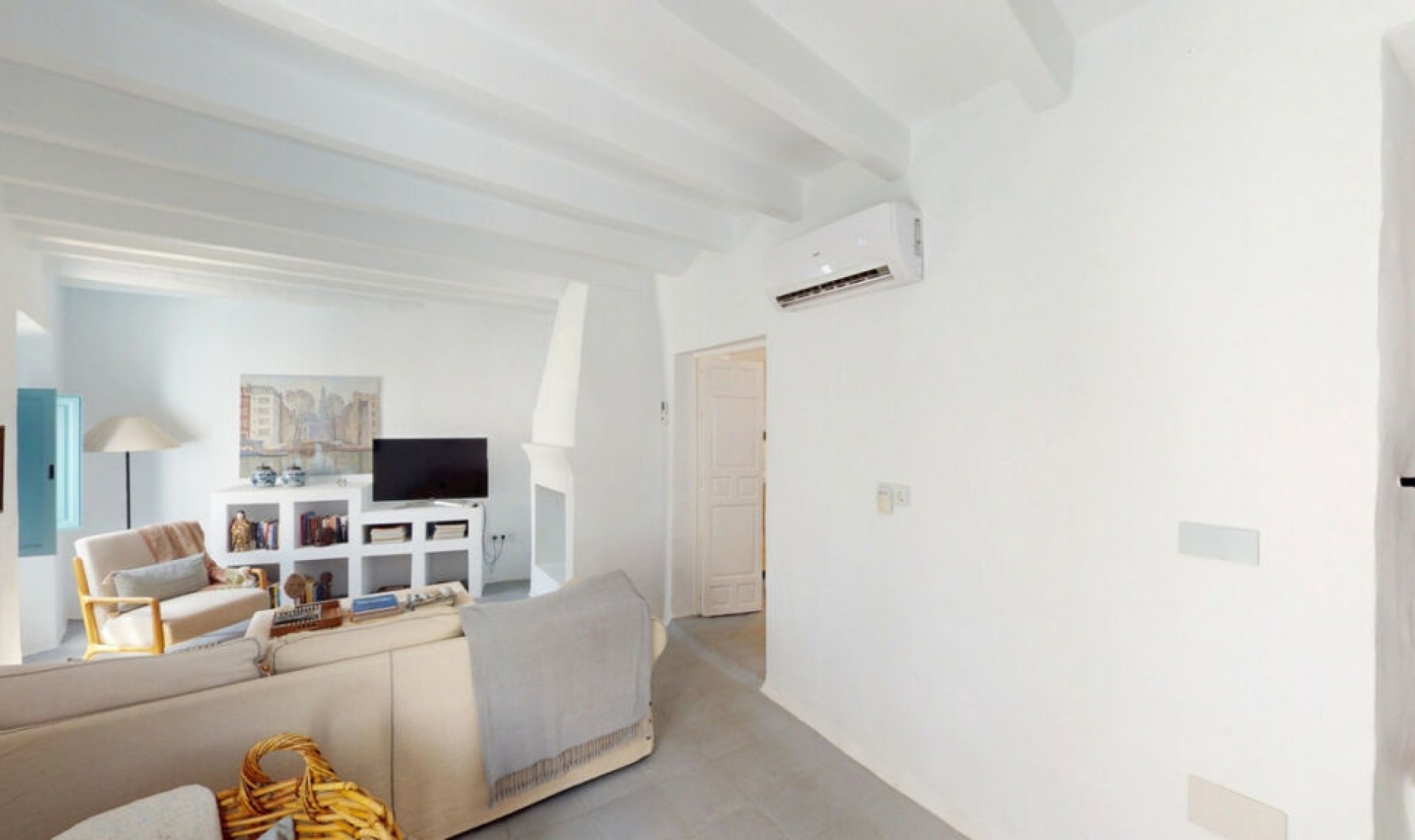 Resale - House -
Sedella