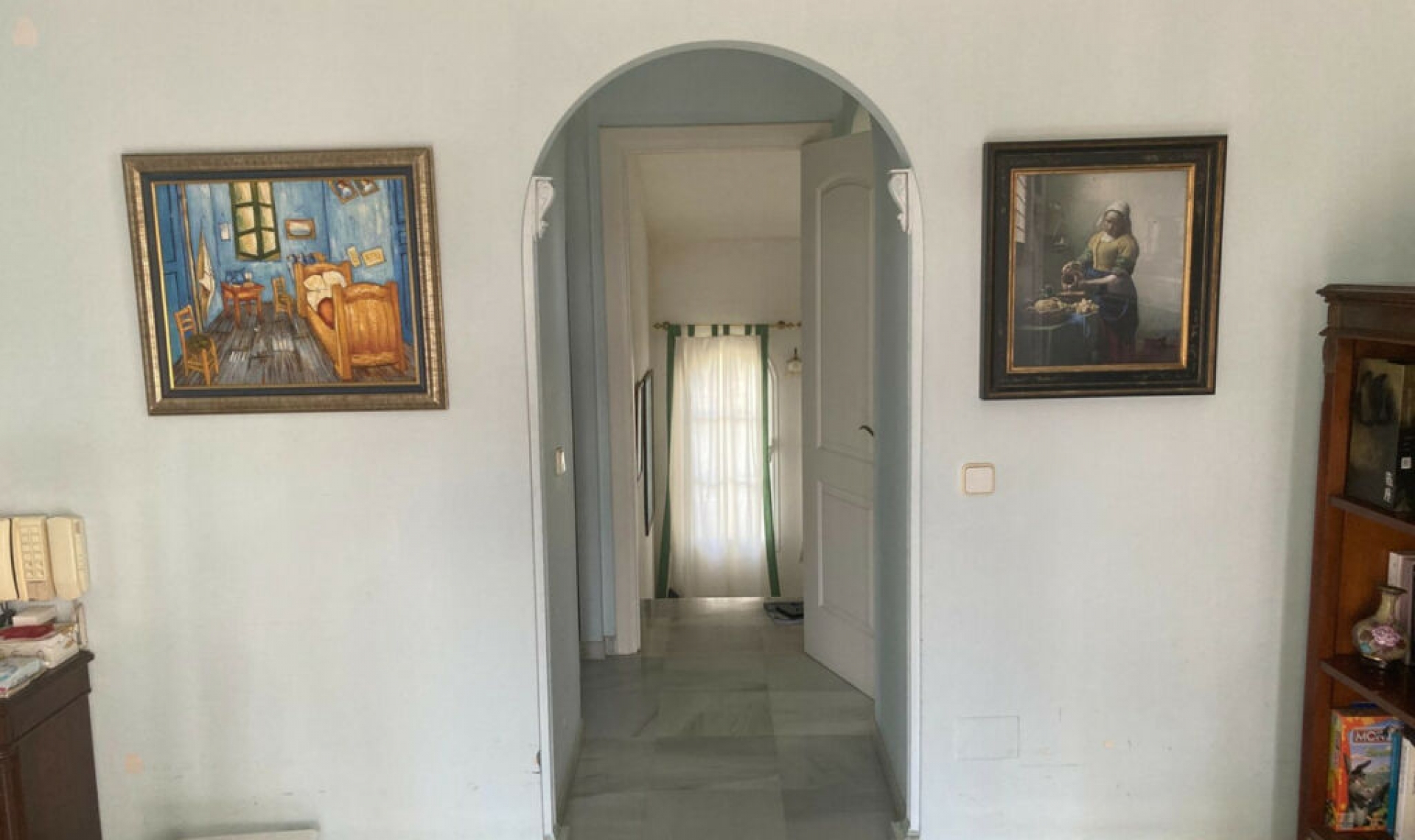 Resale - House -
Selwo