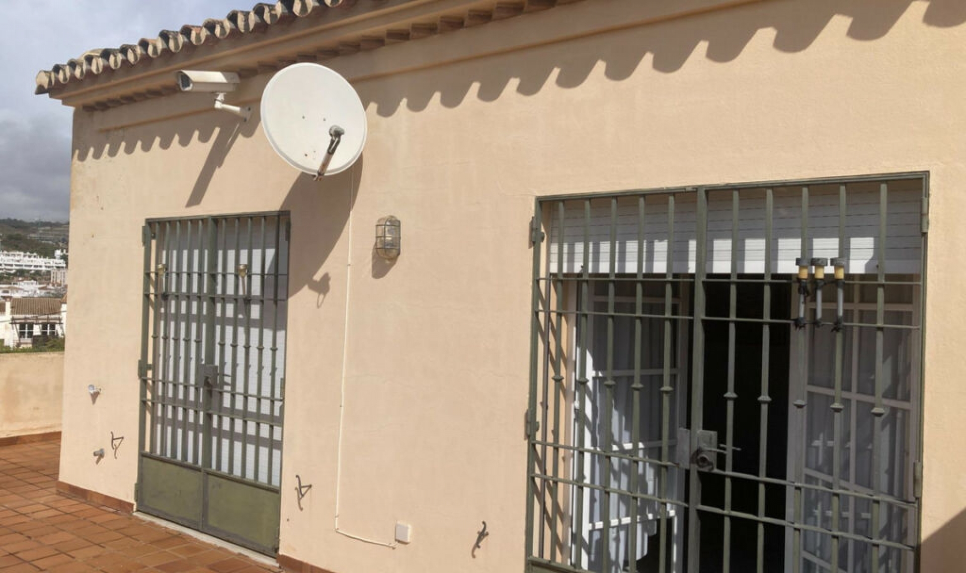 Resale - House -
Selwo