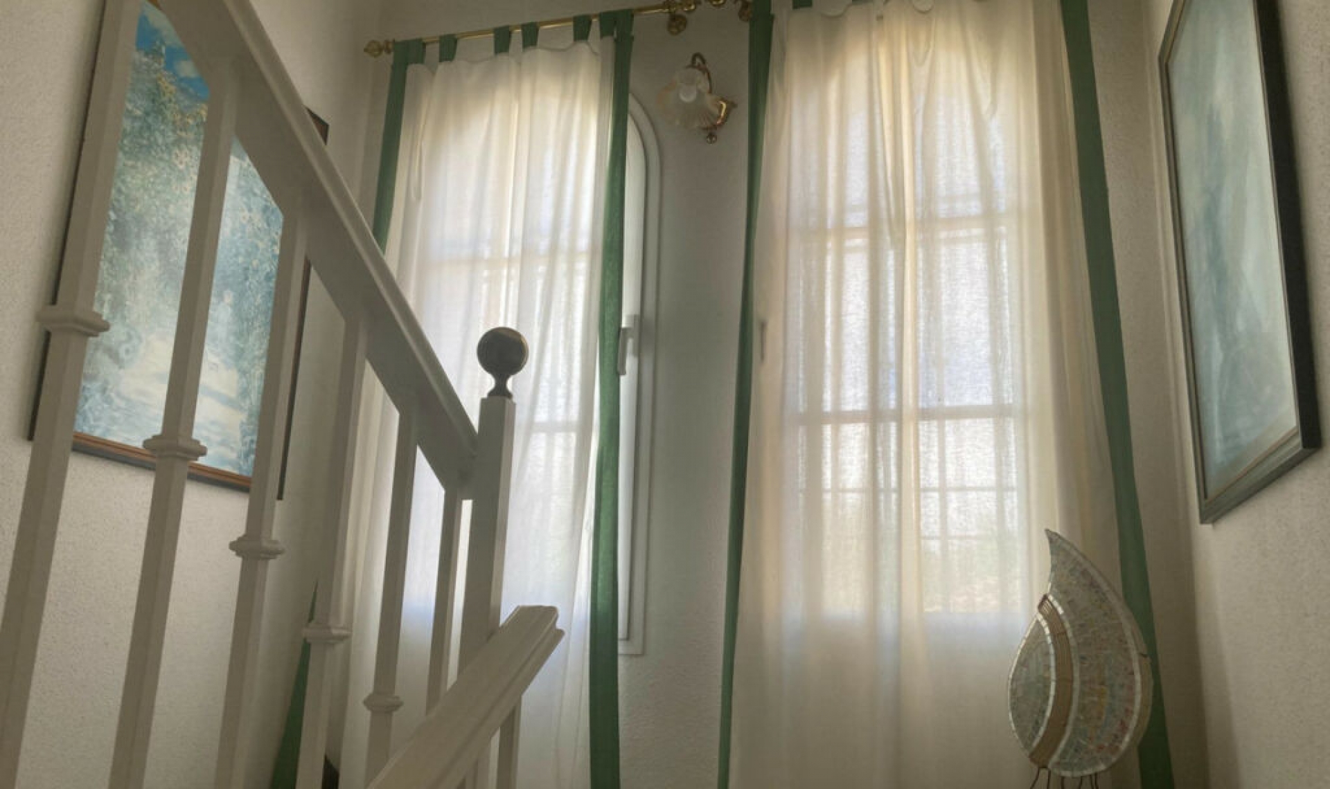 Resale - House -
Selwo