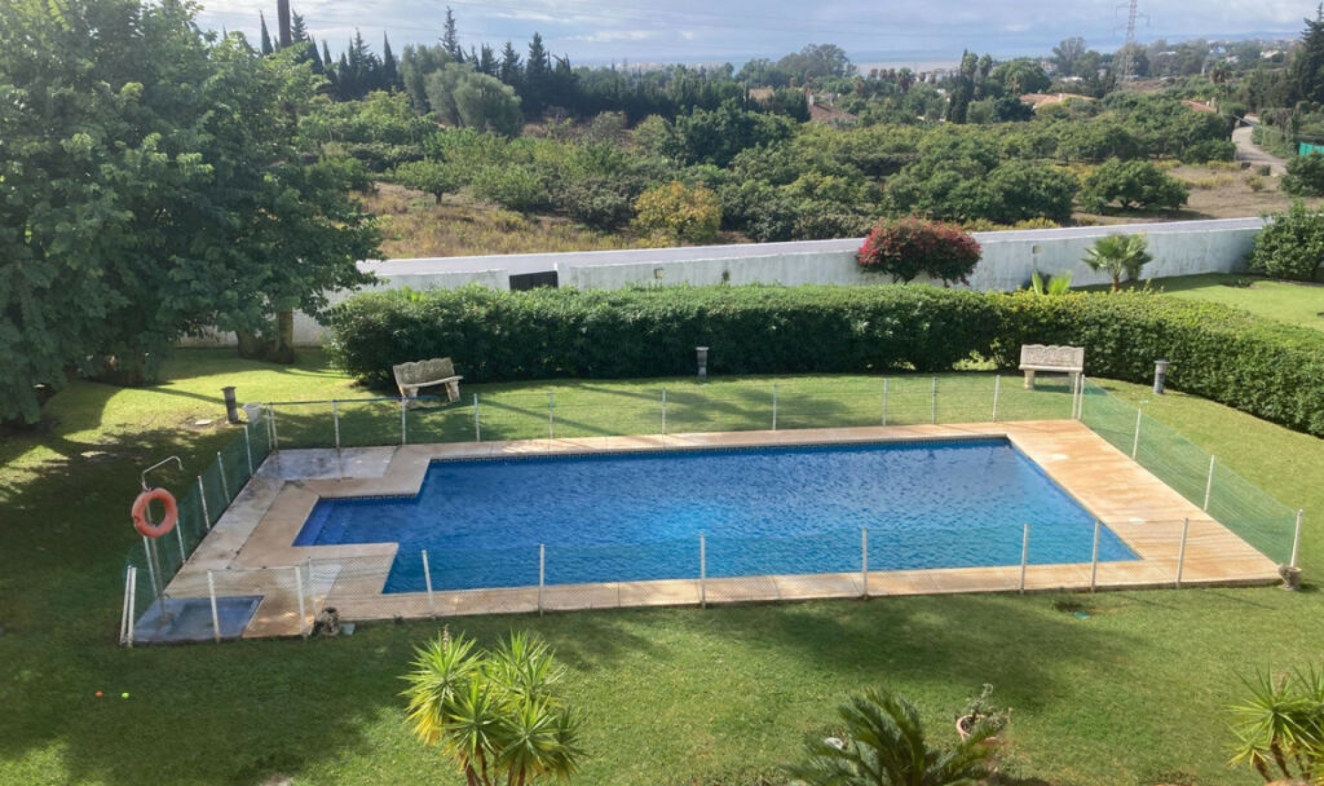 Resale - House -
Selwo