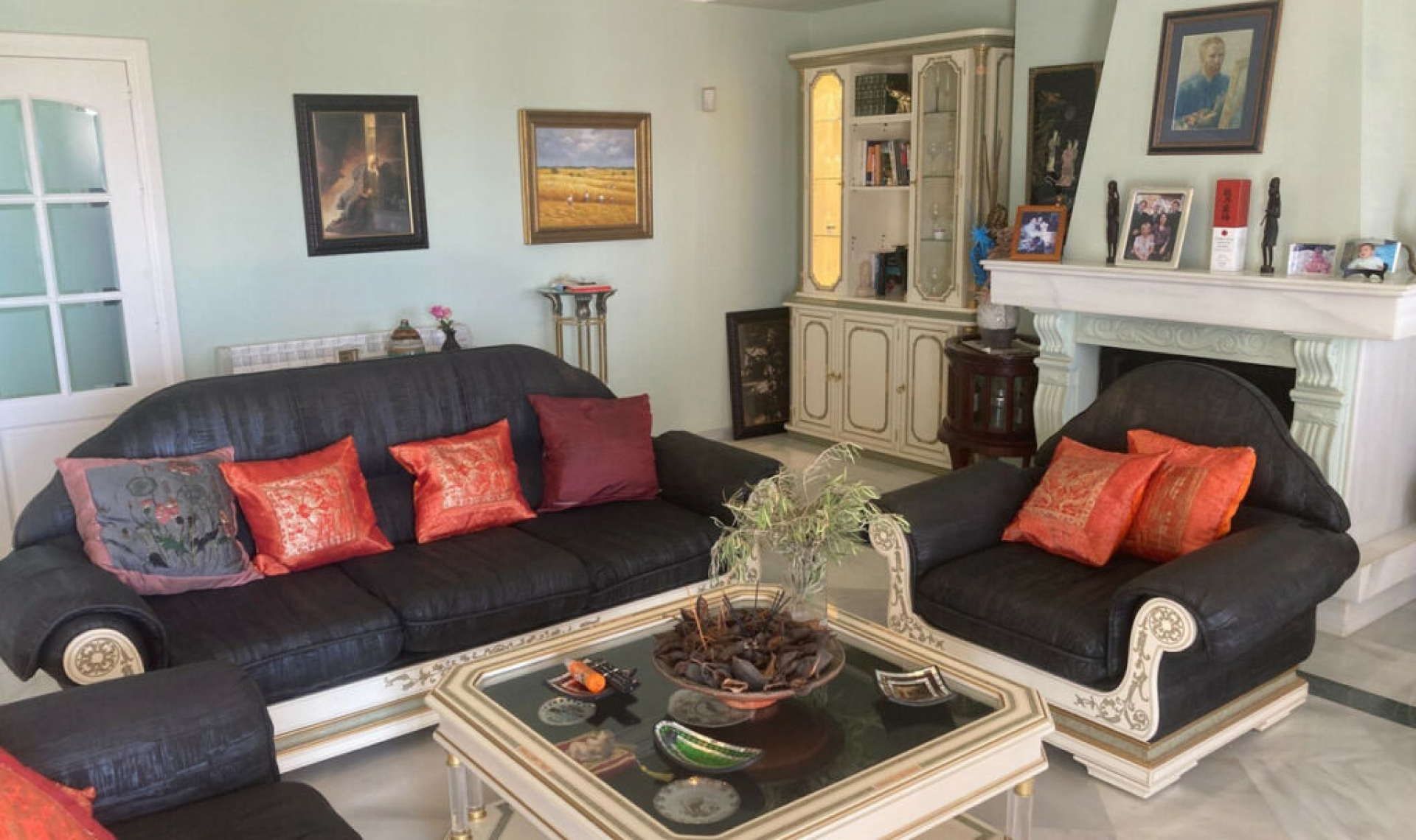 Resale - House -
Selwo