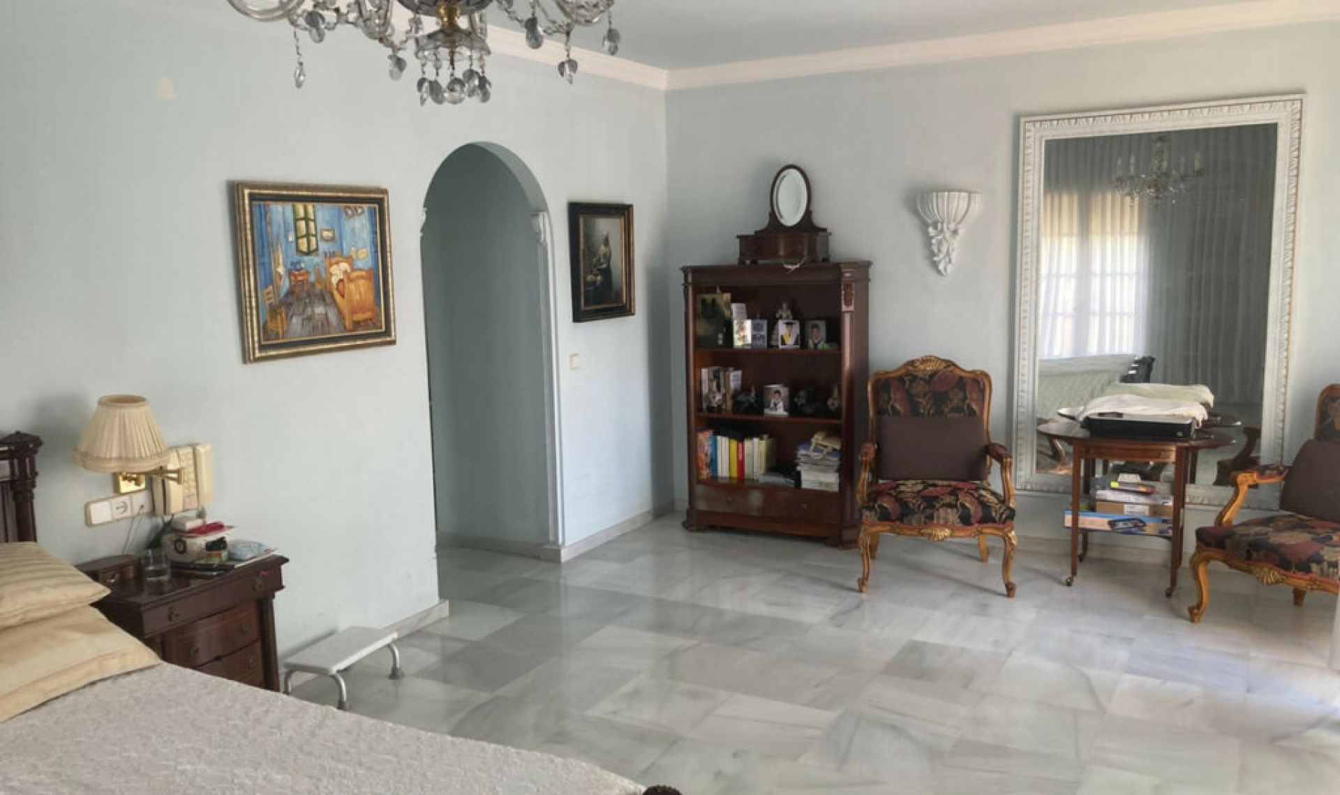 Resale - House -
Selwo