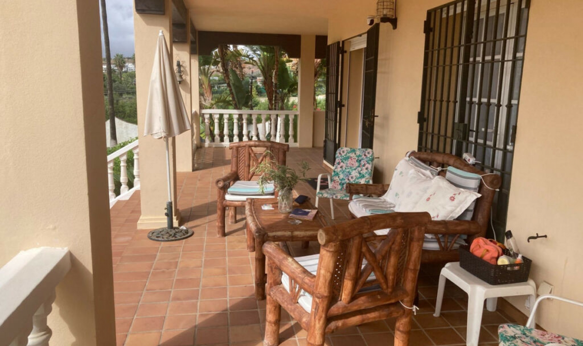 Resale - House -
Selwo