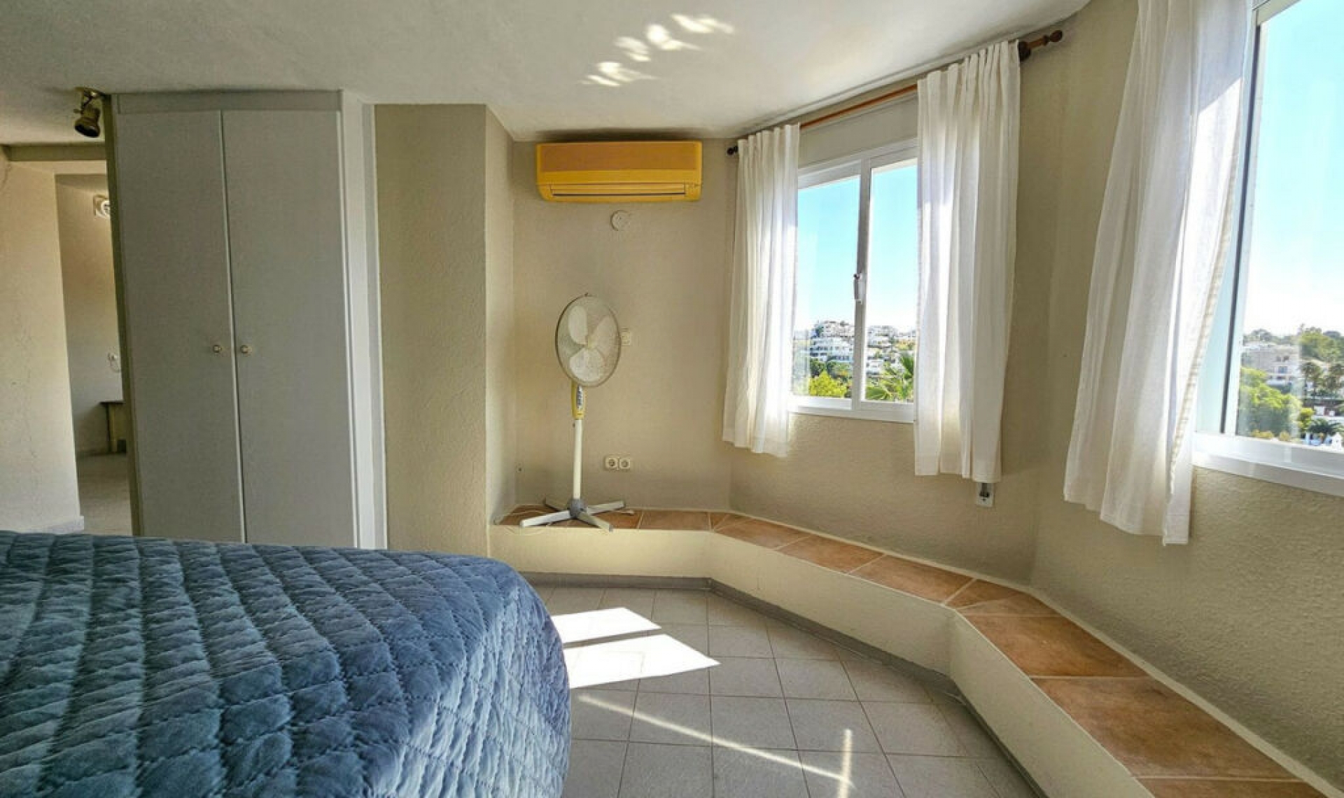 Resale - House -
Selwo