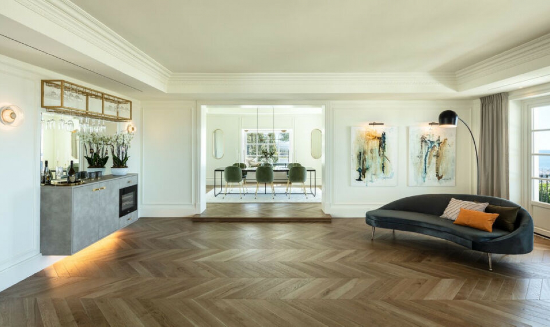 Resale - House -
Sierra Blanca