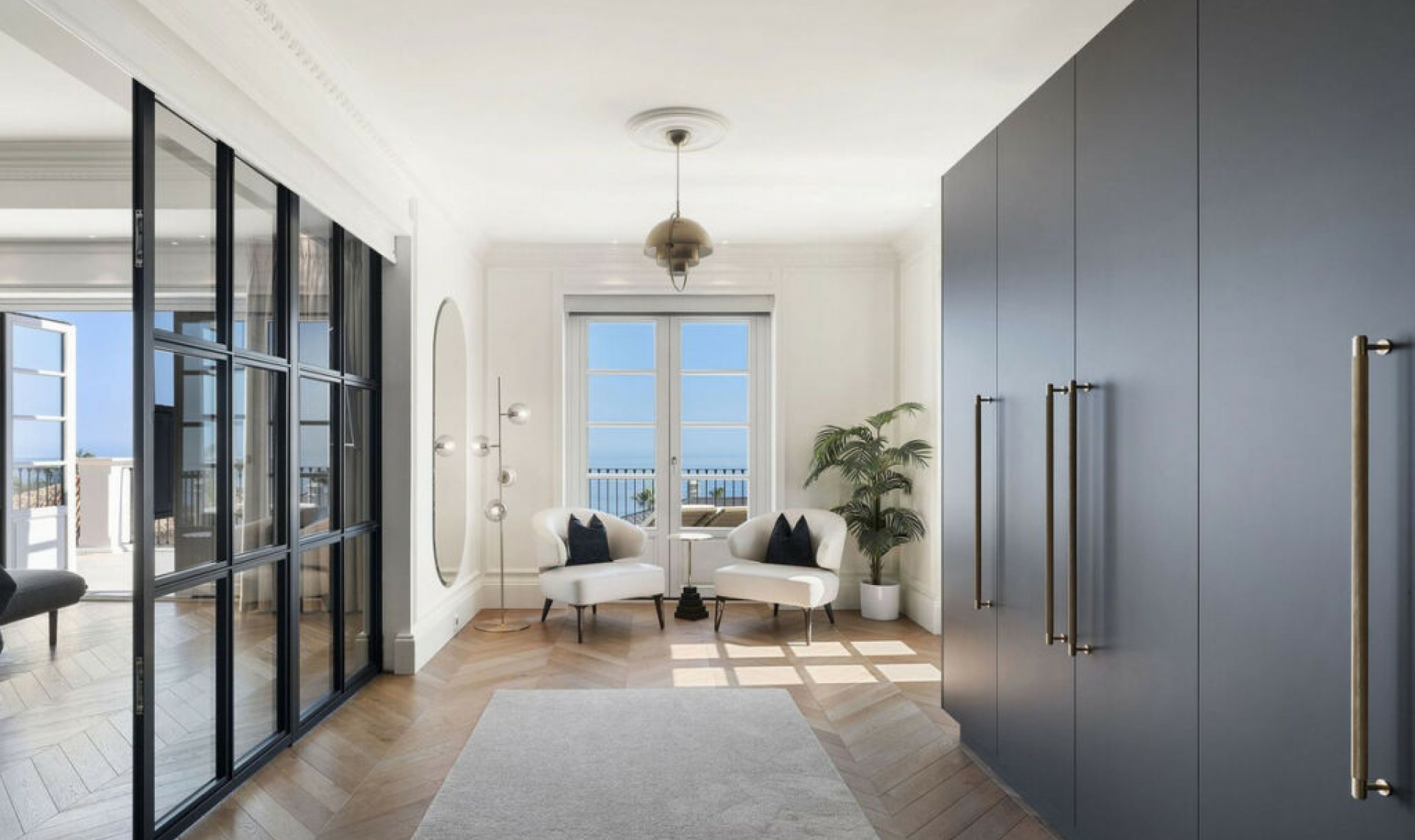 Resale - House -
Sierra Blanca