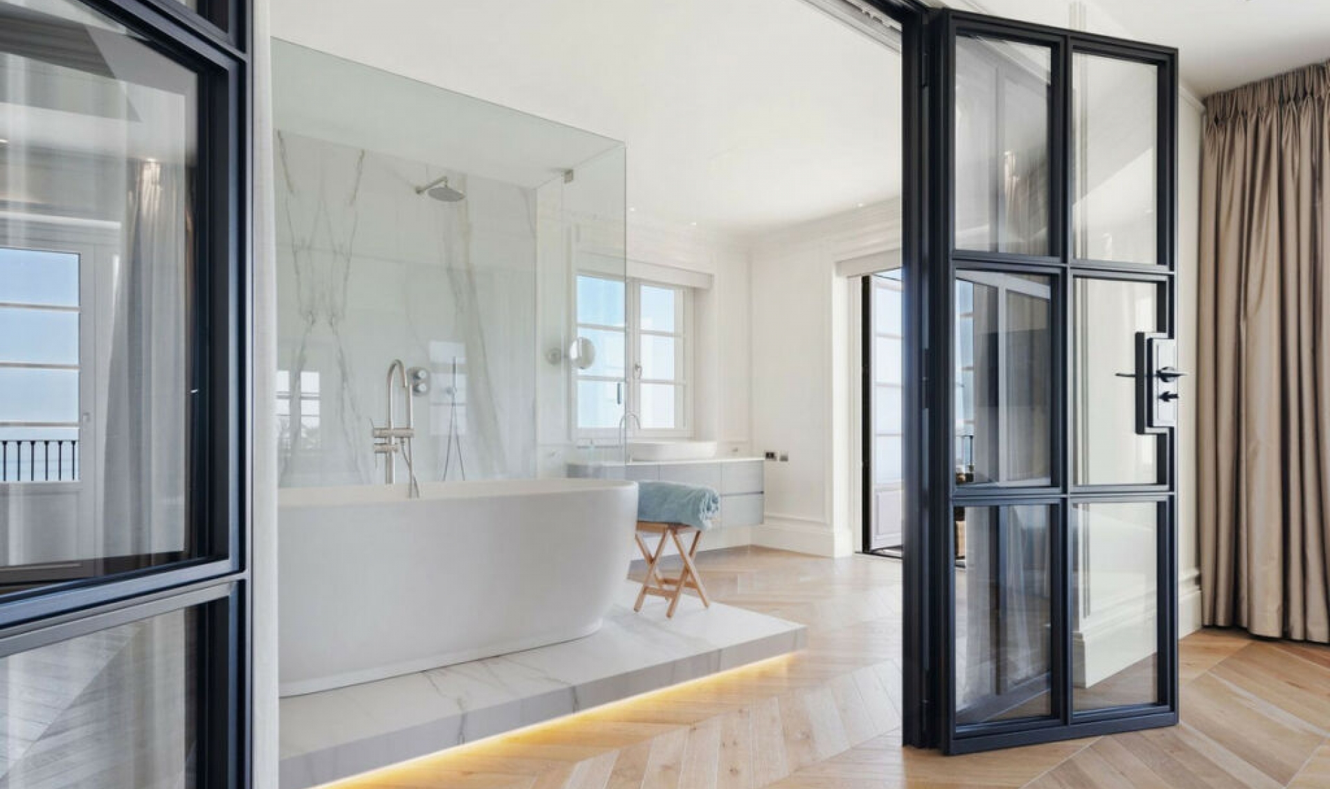 Resale - House -
Sierra Blanca