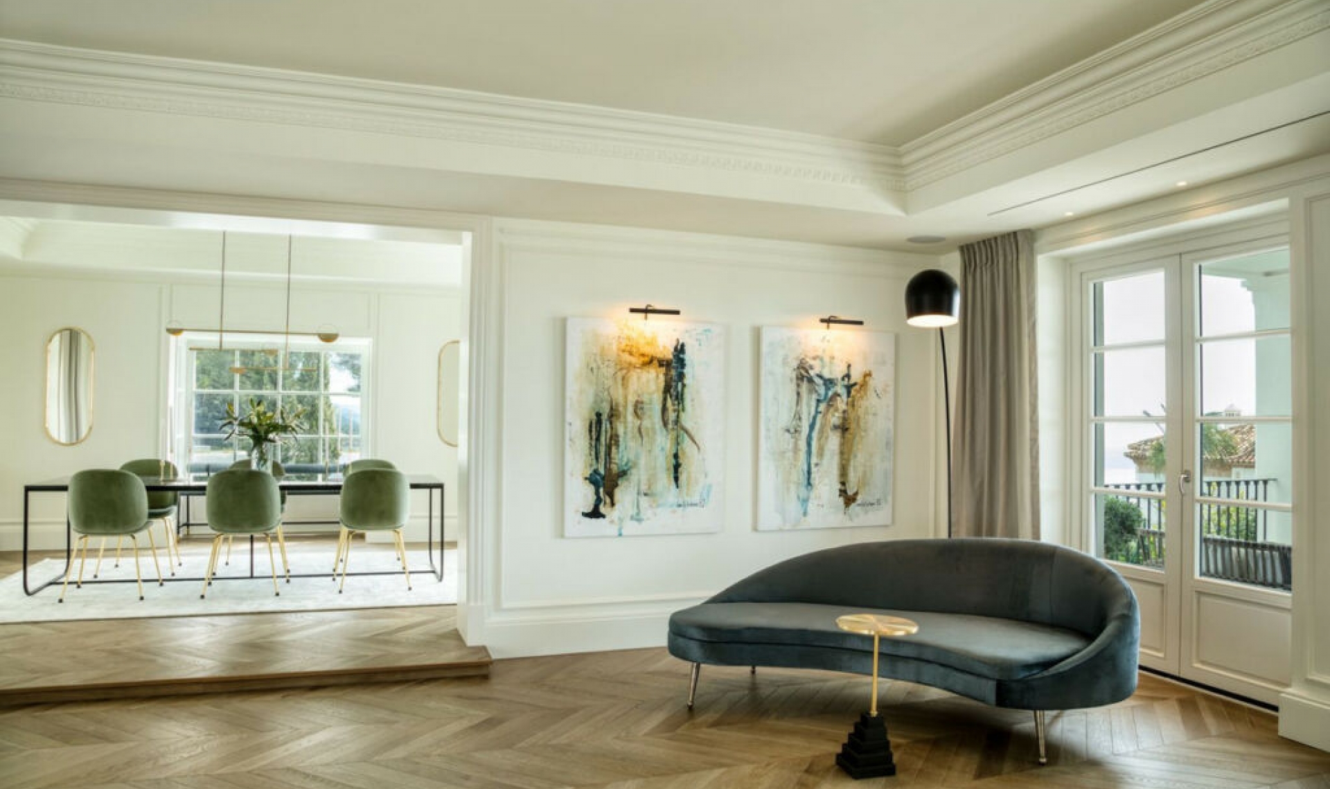 Resale - House -
Sierra Blanca