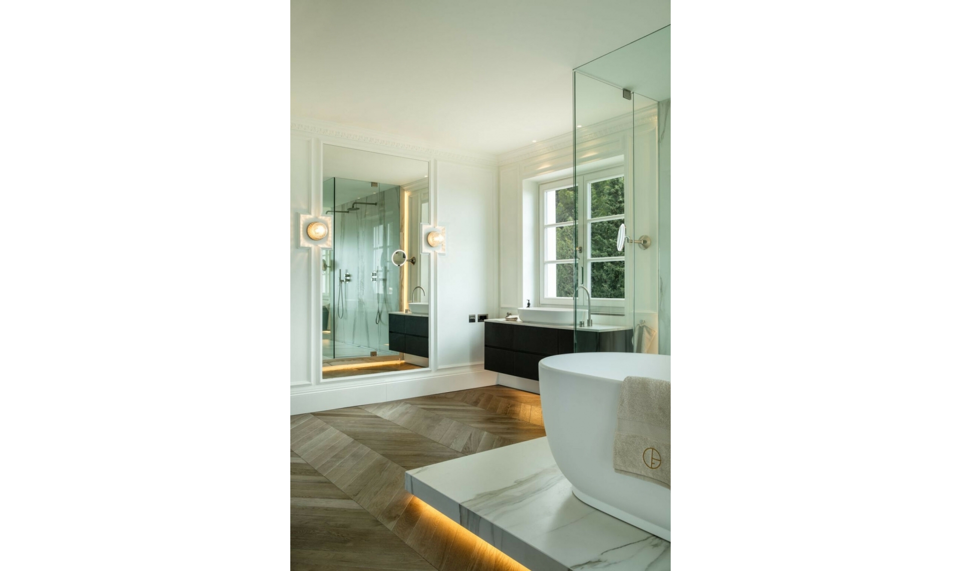 Resale - House -
Sierra Blanca