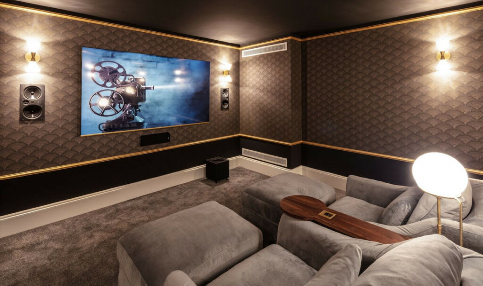 Resale - House -
Sierra Blanca