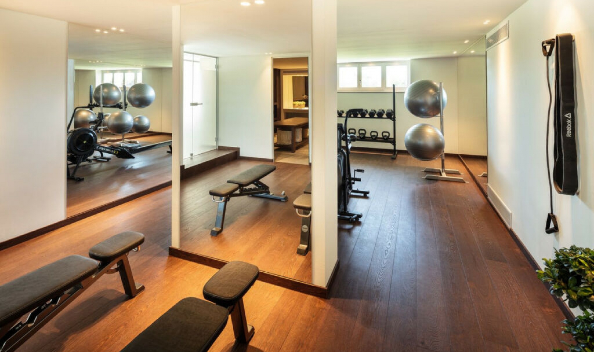 Resale - House -
Sierra Blanca