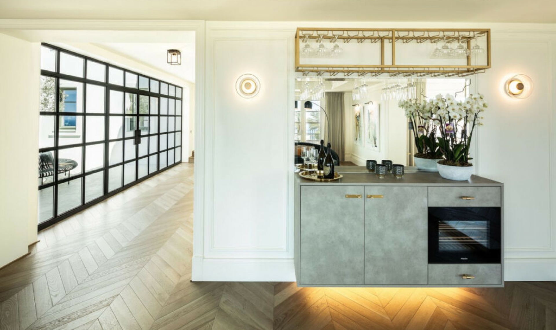 Resale - House -
Sierra Blanca