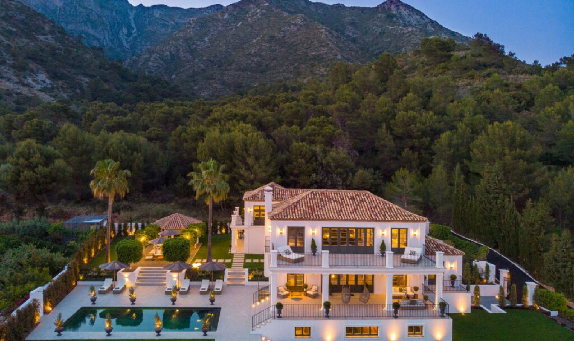 Resale - House -
Sierra Blanca