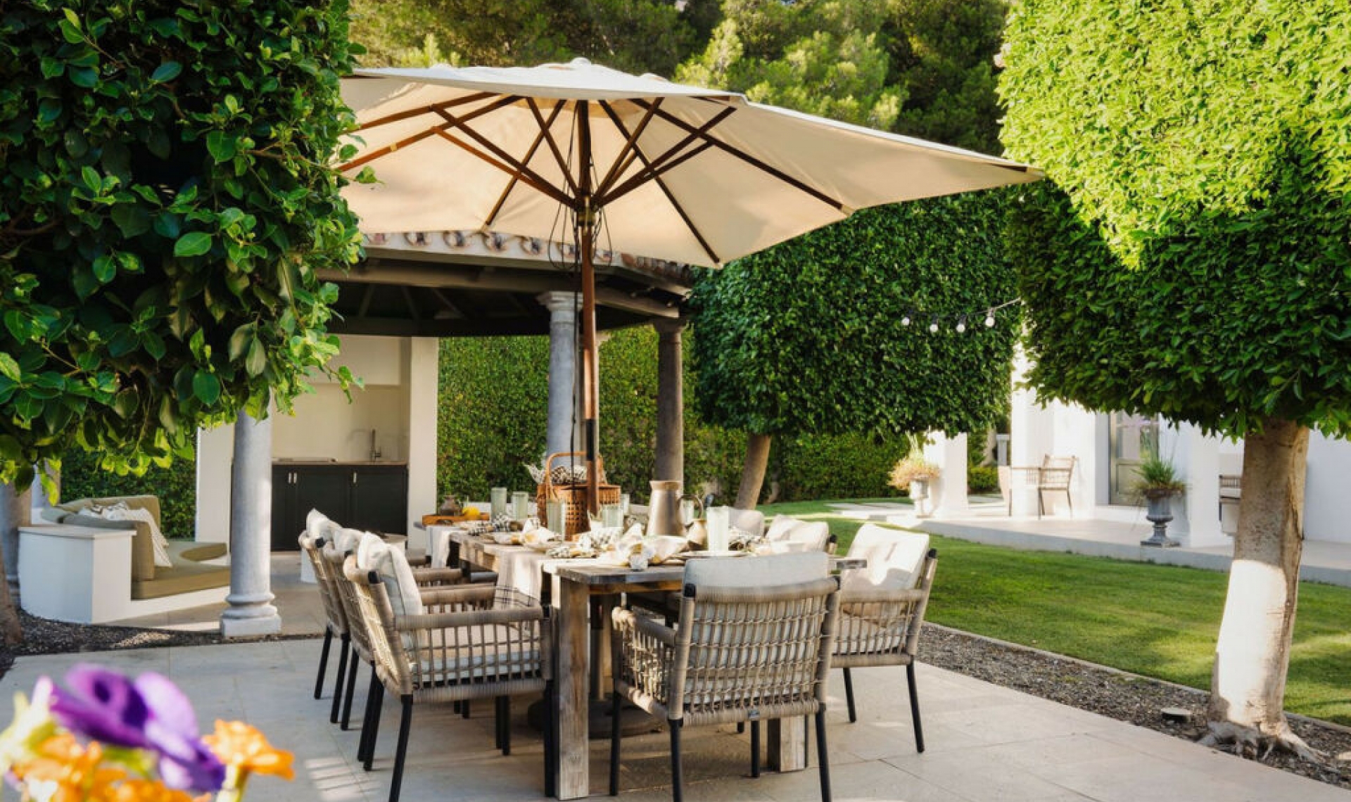 Resale - House -
Sierra Blanca