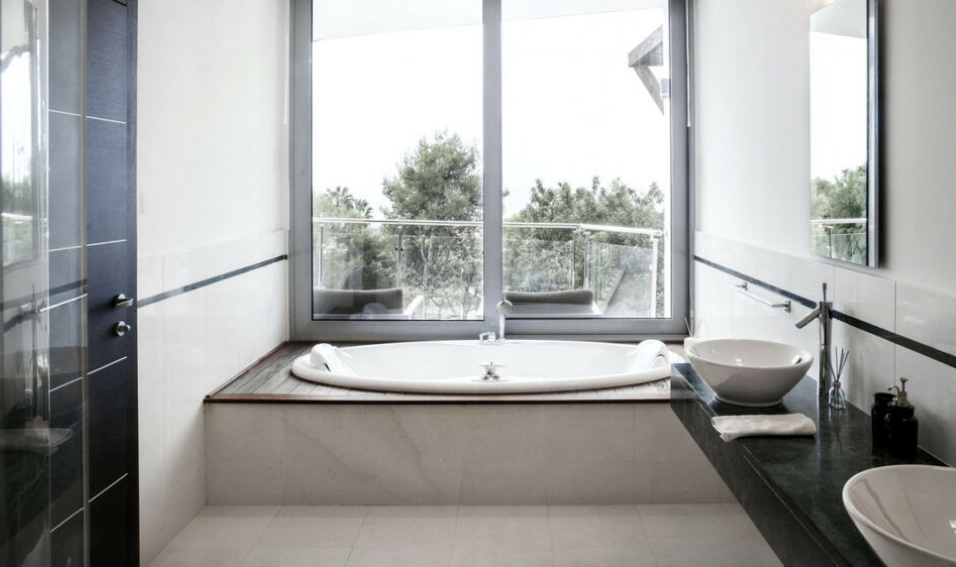 Resale - House -
Sierra Blanca