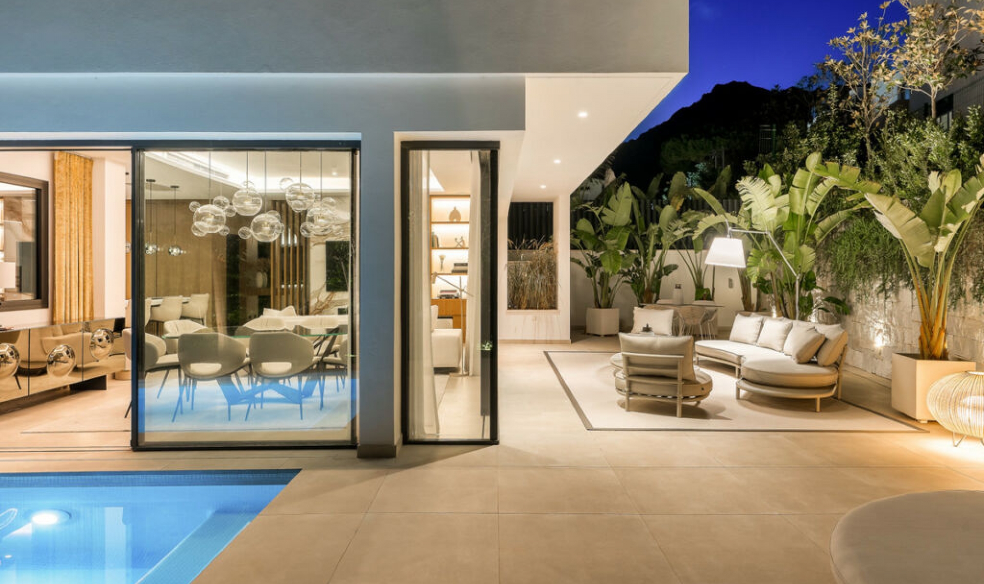 Resale - House -
Sierra Blanca