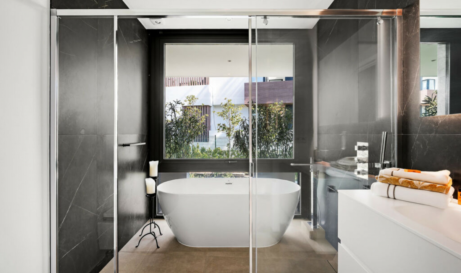 Resale - House -
Sierra Blanca
