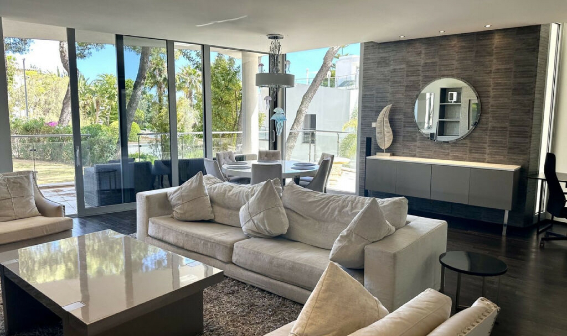 Resale - House -
Sierra Blanca