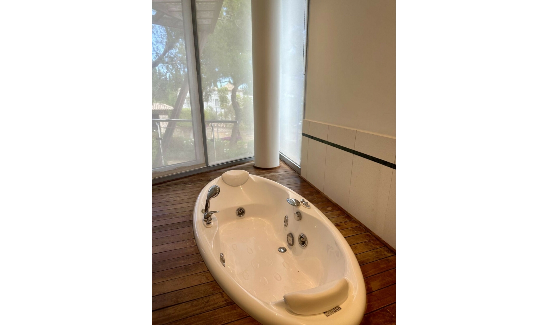 Resale - House -
Sierra Blanca