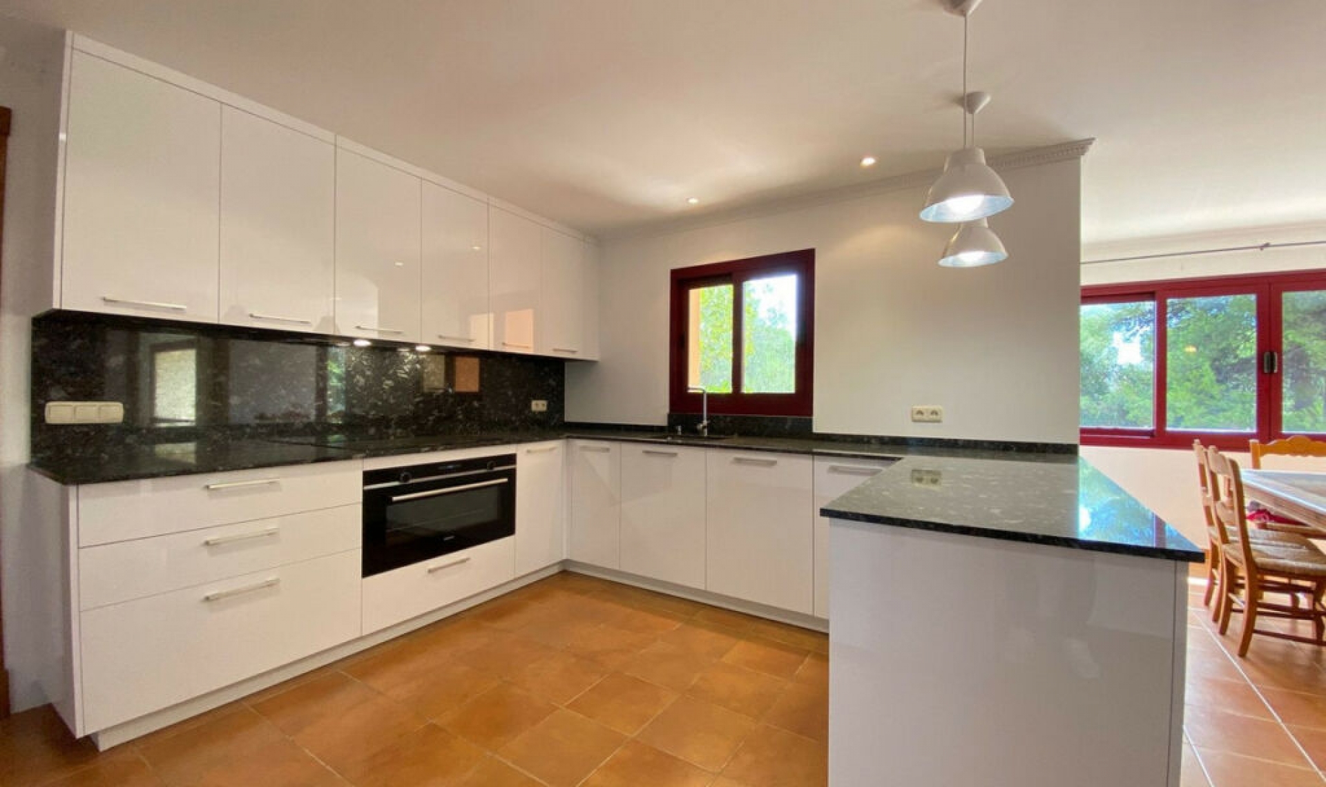 Resale - House -
Sierra Blanca