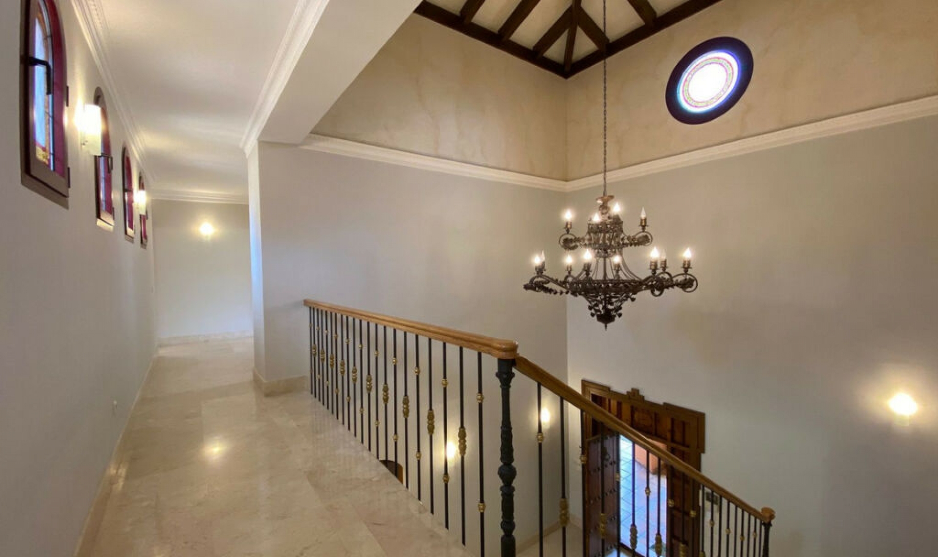 Resale - House -
Sierra Blanca