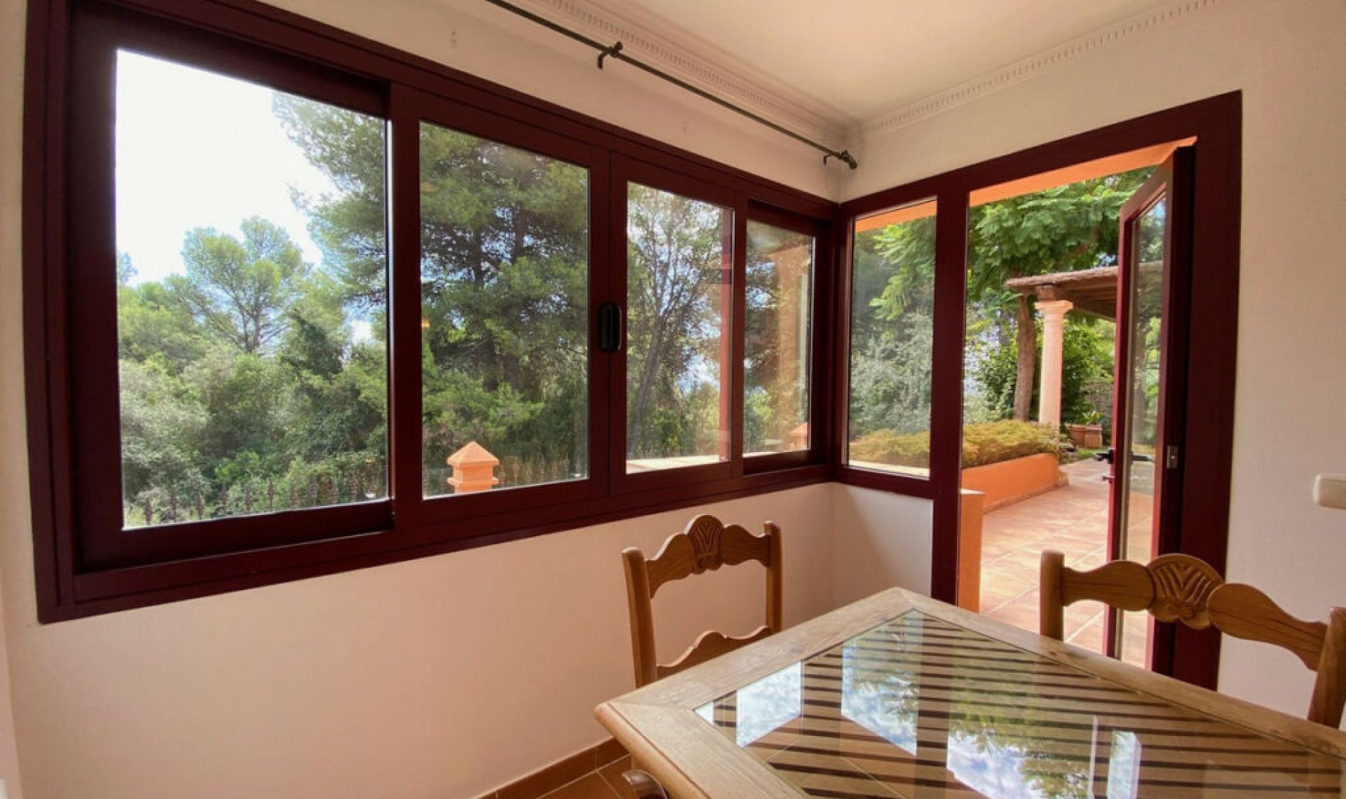 Resale - House -
Sierra Blanca