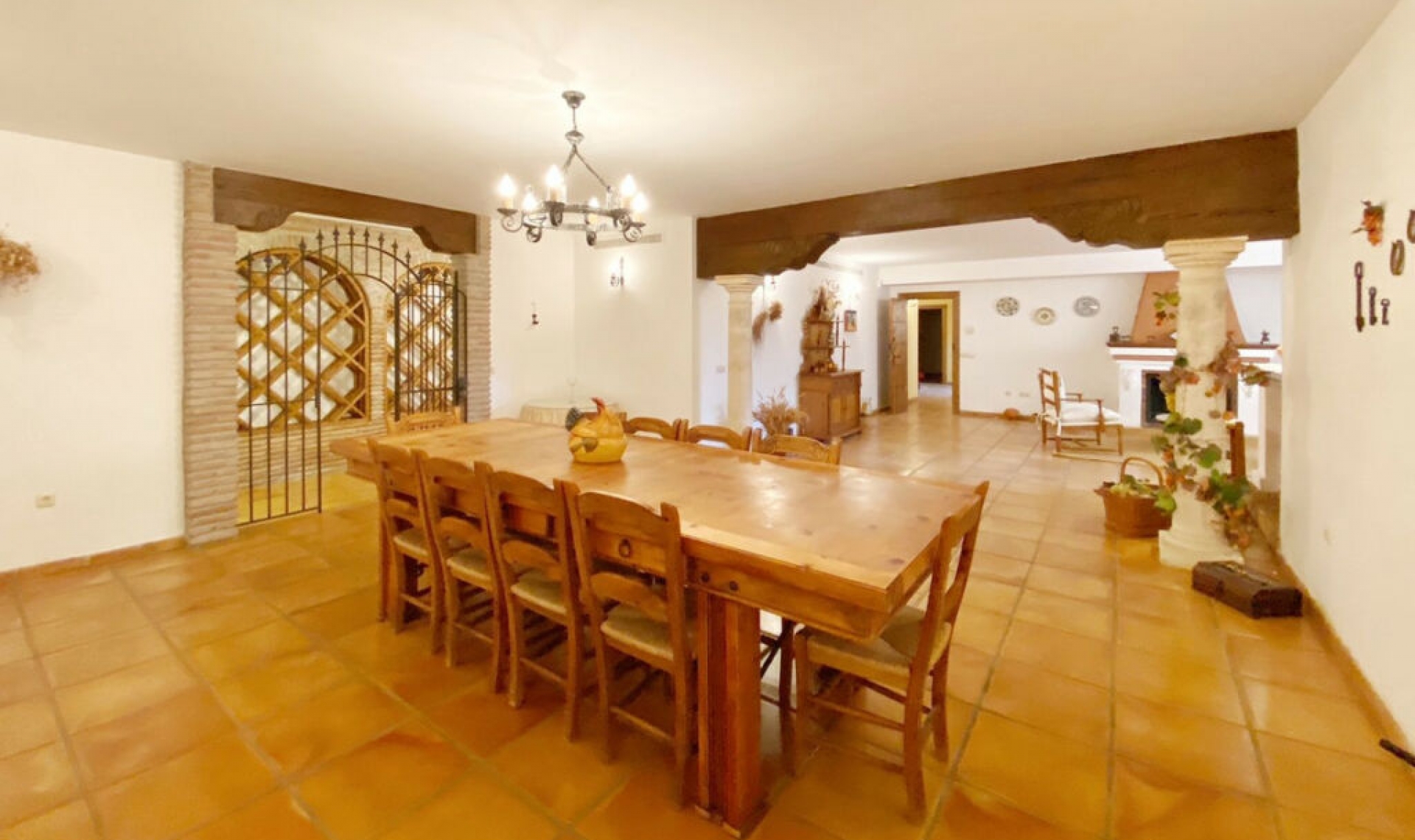 Resale - House -
Sierra Blanca