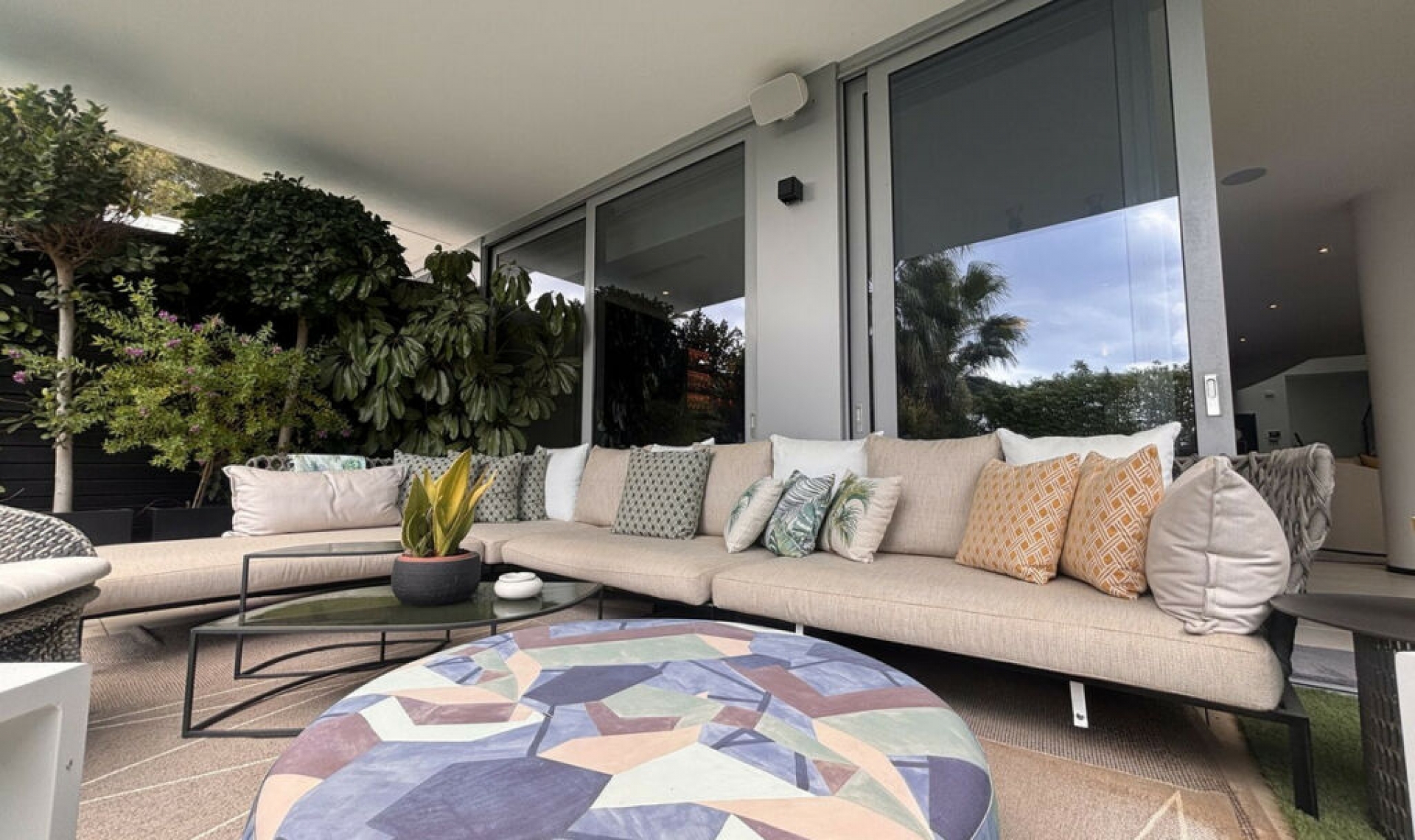 Resale - House -
Sierra Blanca
