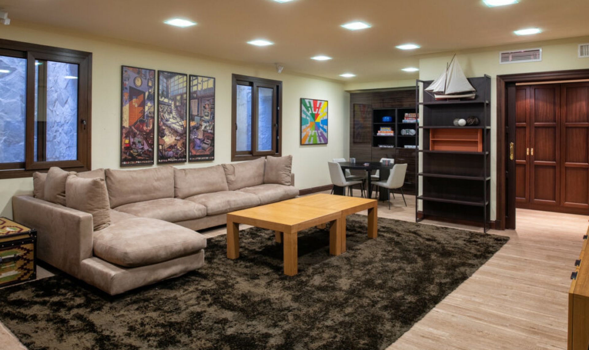 Resale - House -
Sierra Blanca