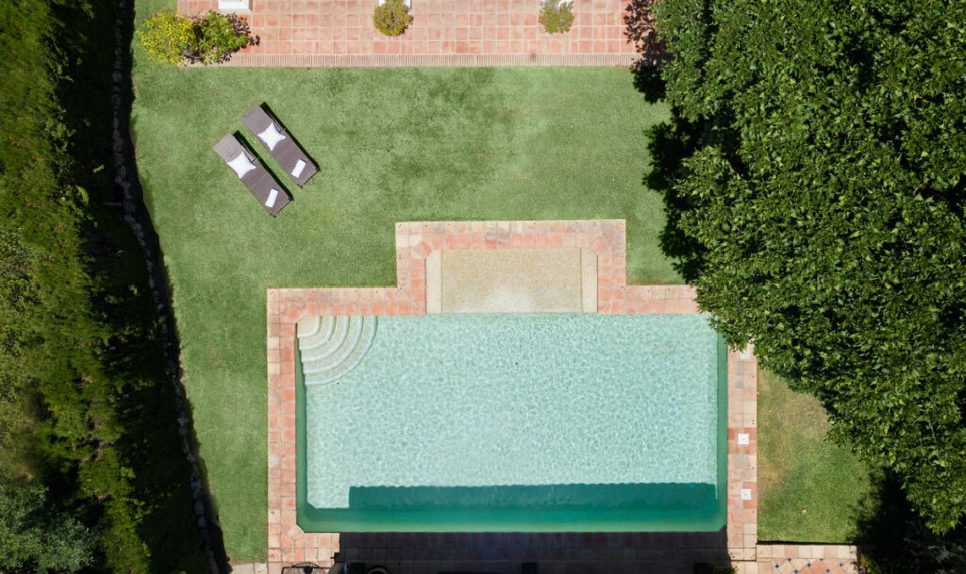 Resale - House -
Sierra Blanca